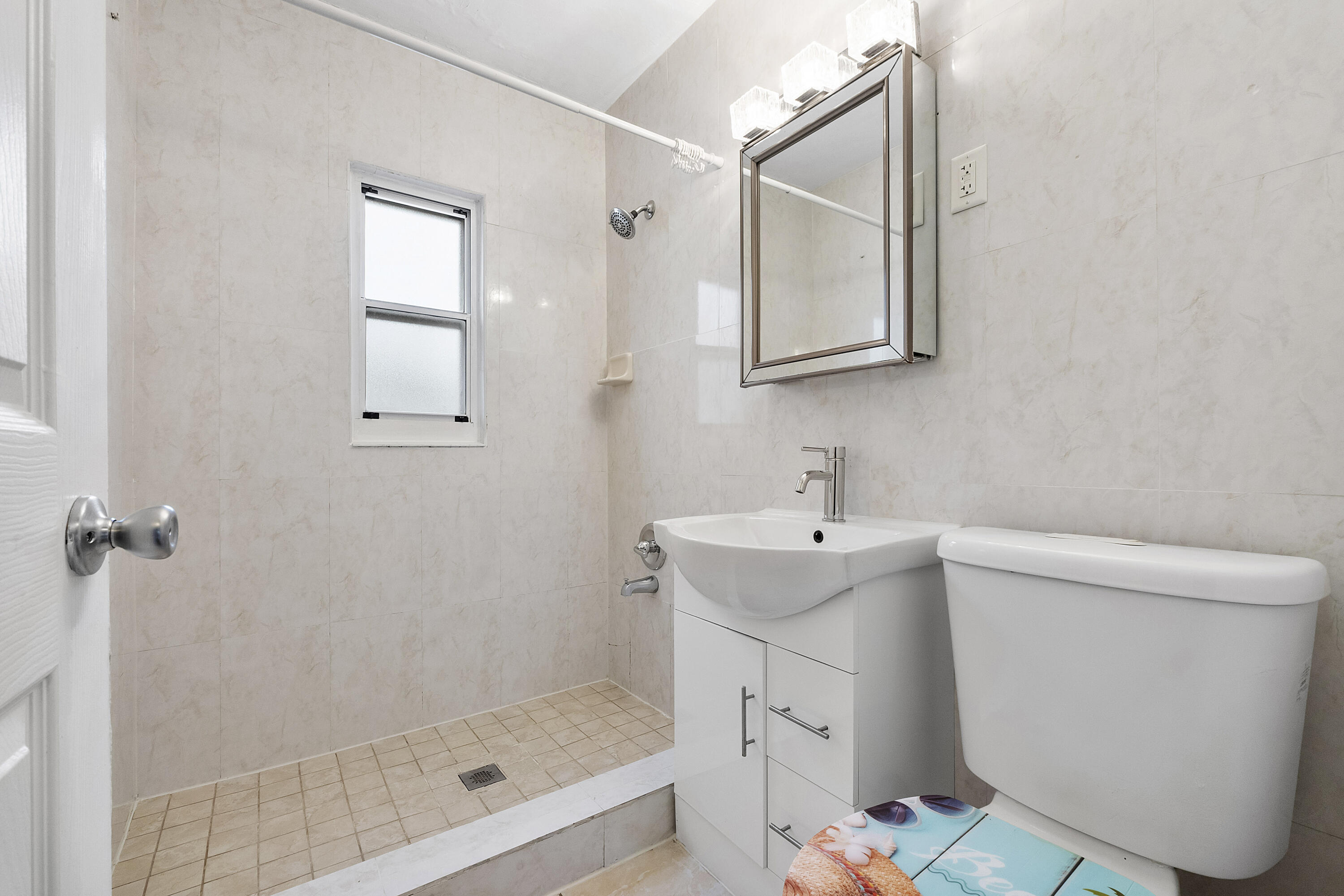 VISTA ENCANTO ADD - Residential Lease