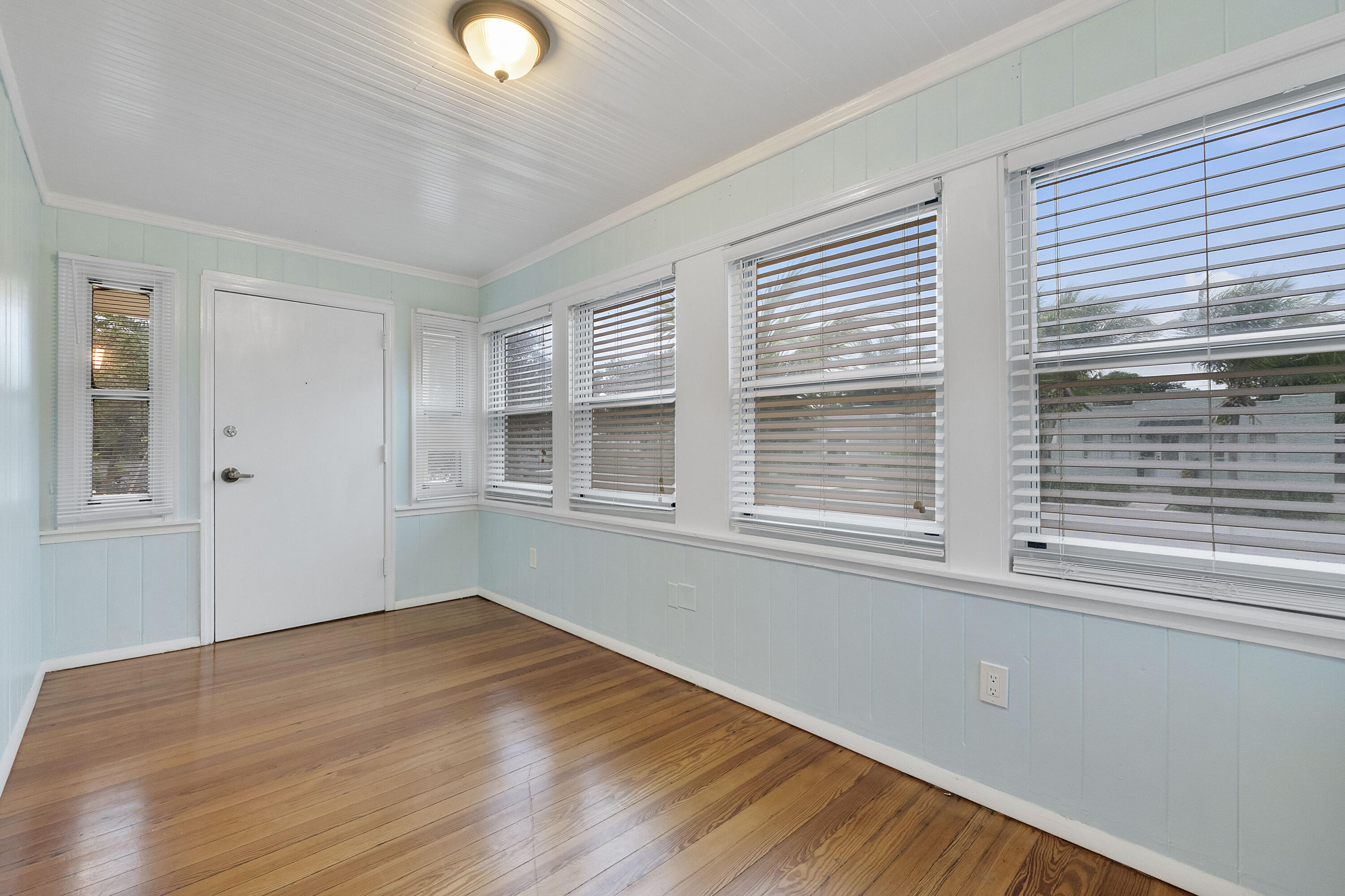 VISTA ENCANTO ADD - Residential Lease