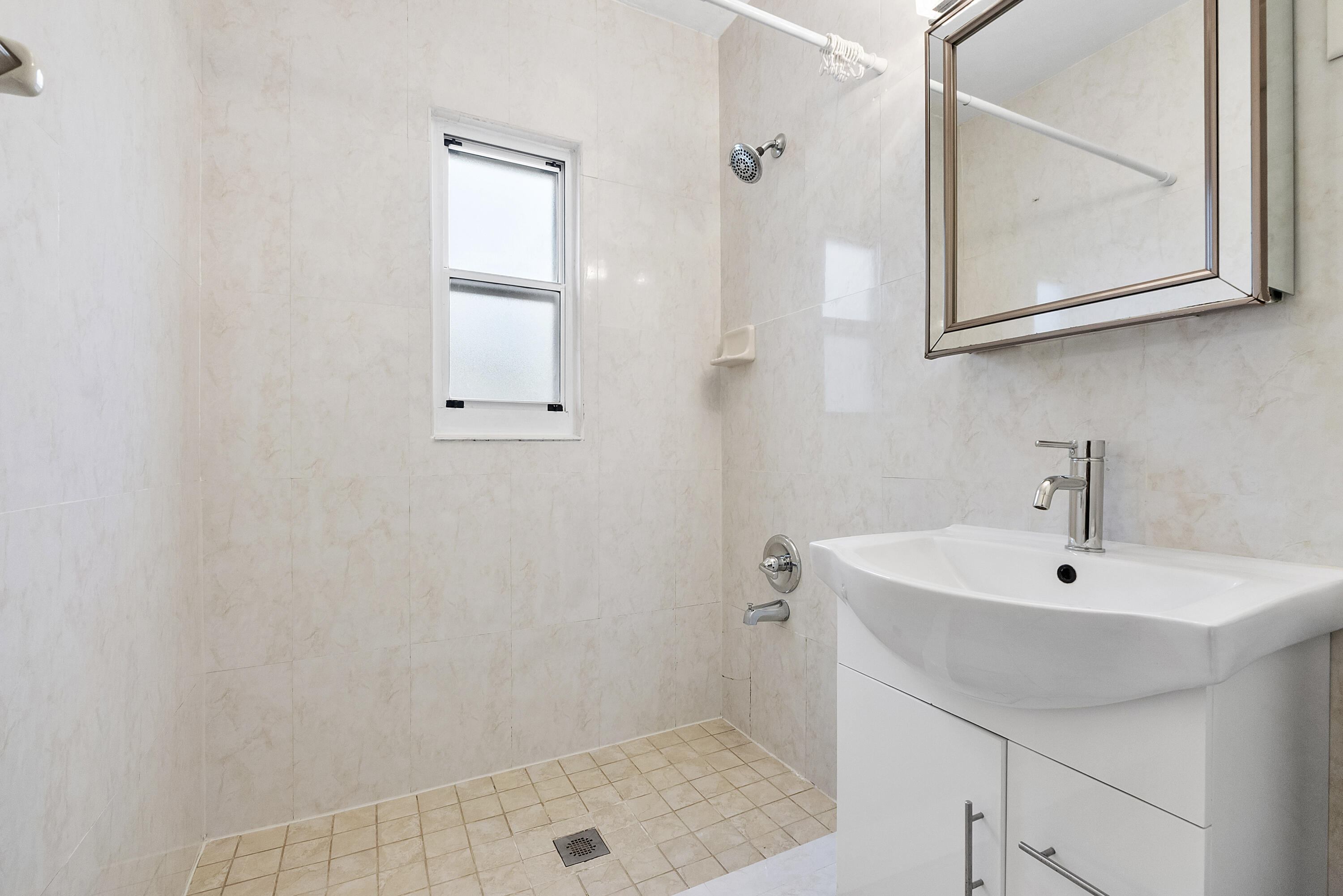 VISTA ENCANTO ADD - Residential Lease