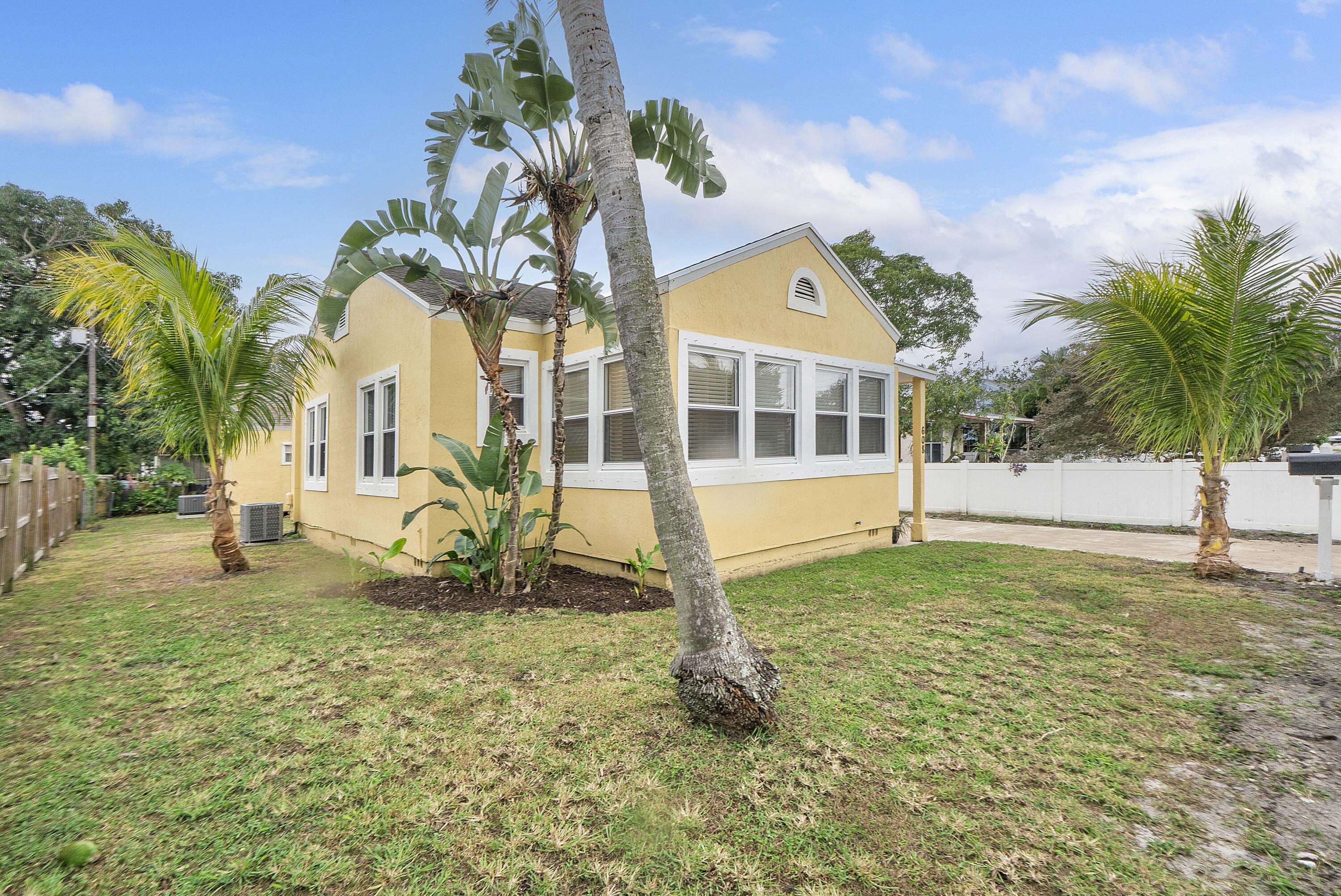 VISTA ENCANTO ADD - Residential Lease