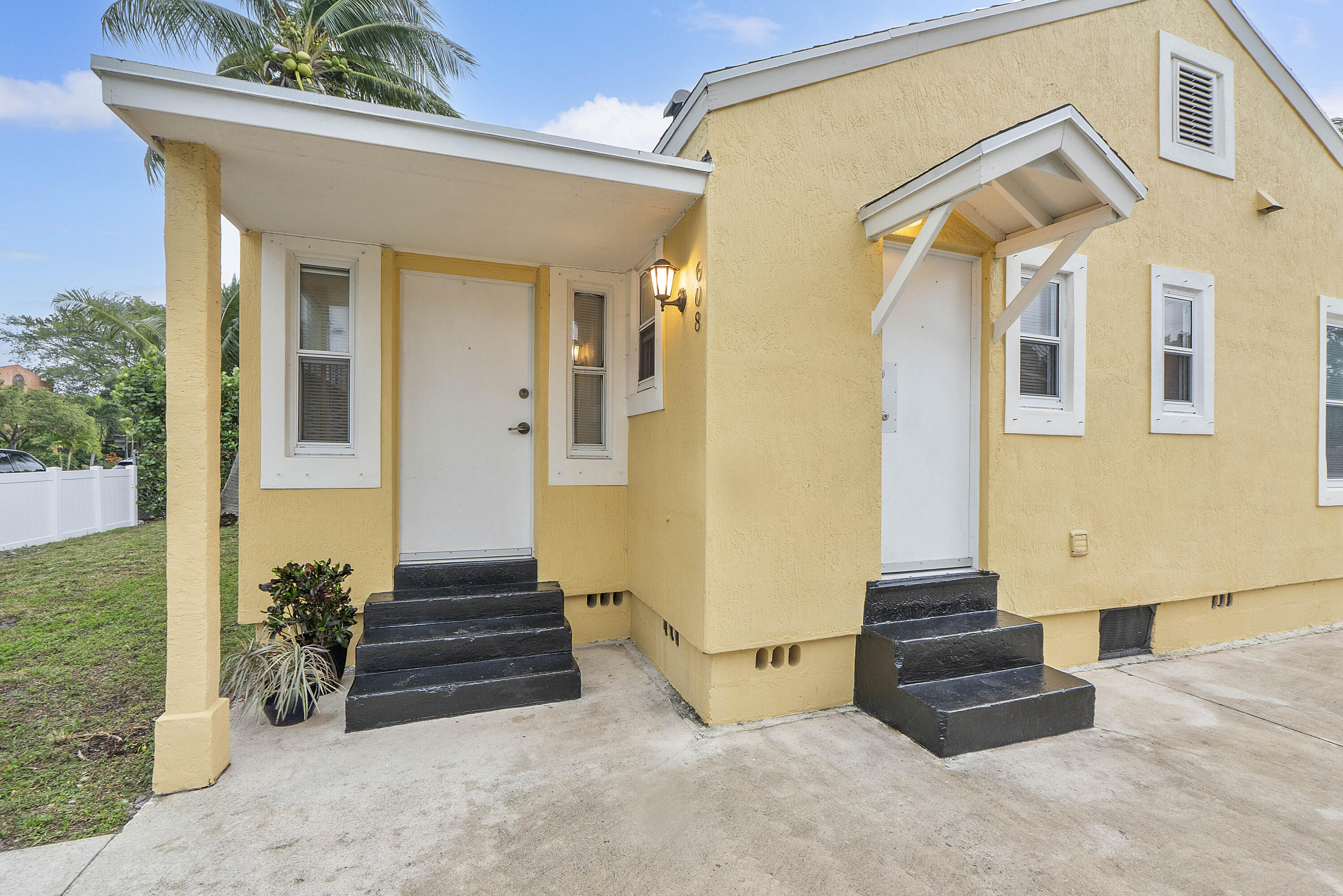 VISTA ENCANTO ADD - Residential Lease