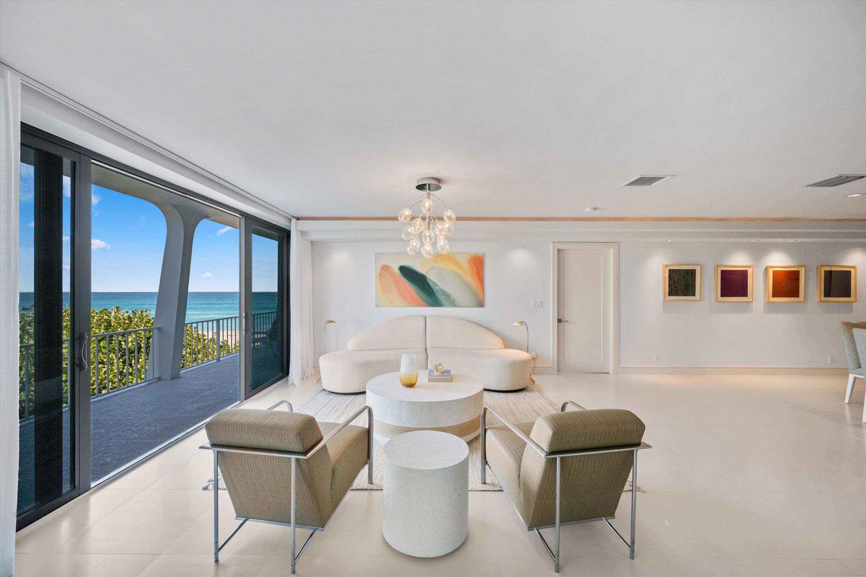 REEF CONDO - Residential