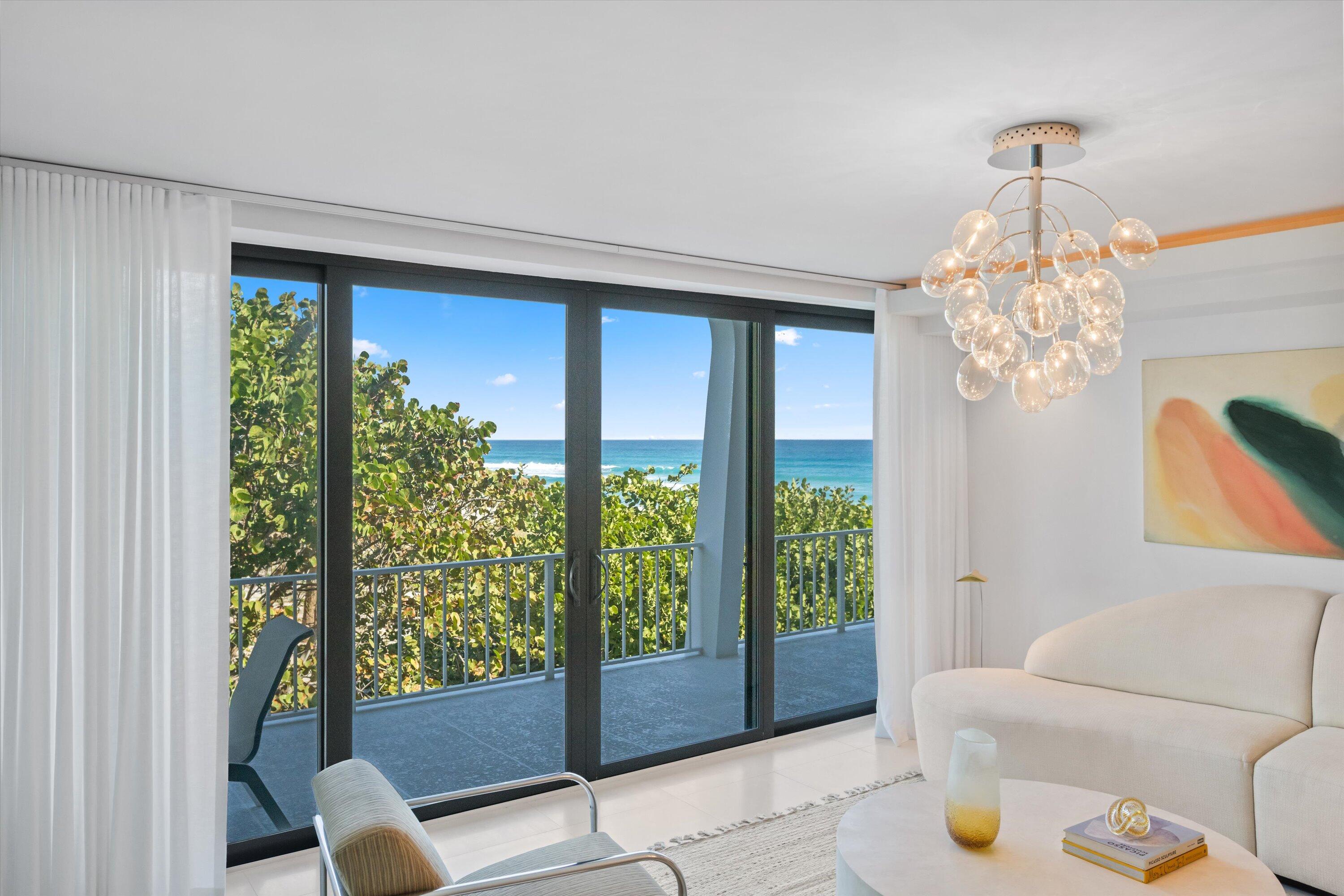 REEF CONDO - Residential