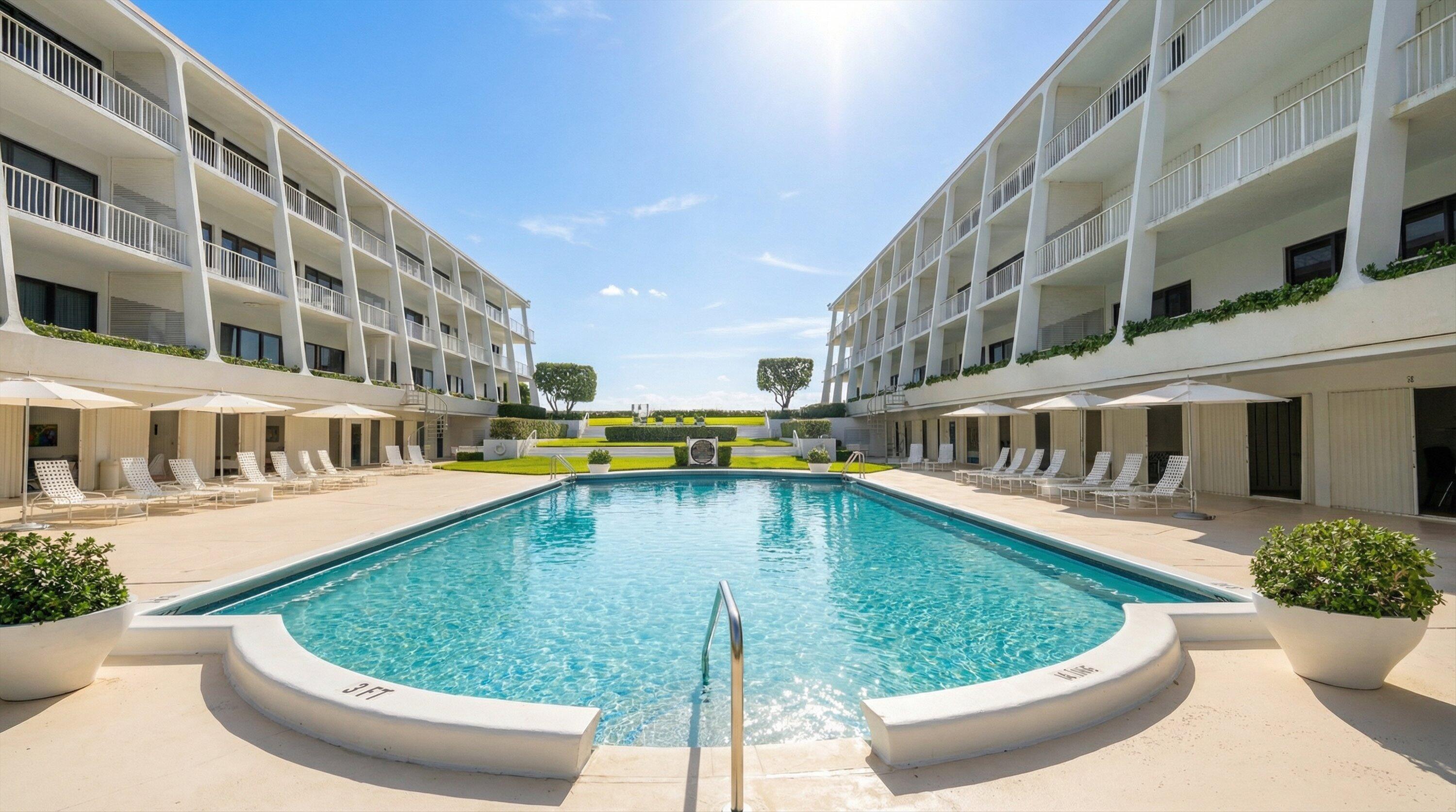 REEF CONDO - Residential