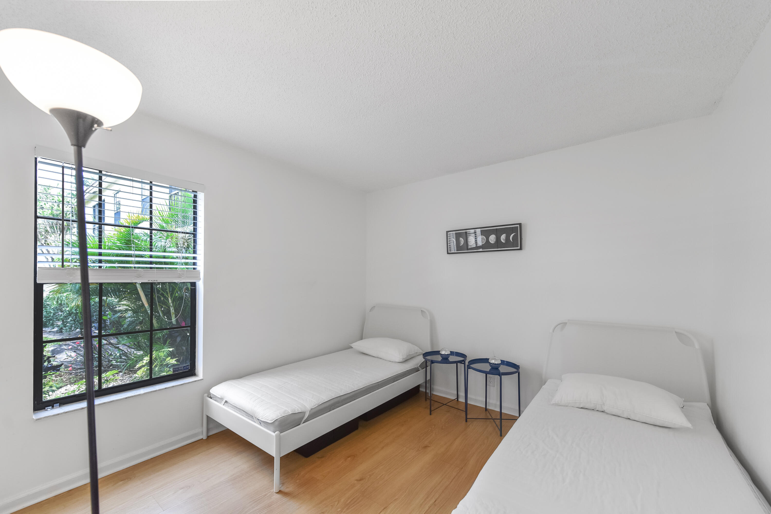 LAKE WINDWOOD CONDO - Residential Lease