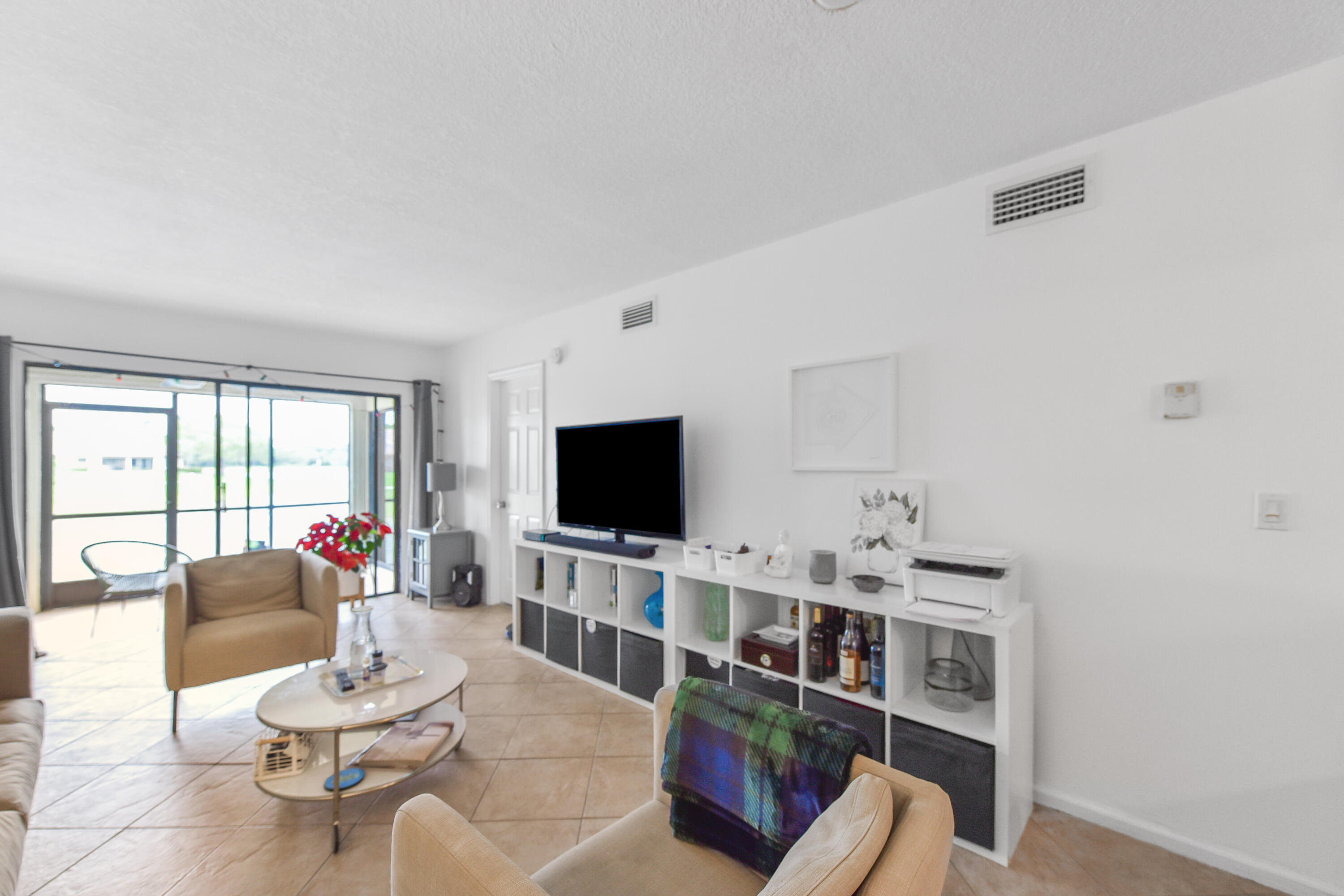 LAKE WINDWOOD CONDO - Residential Lease