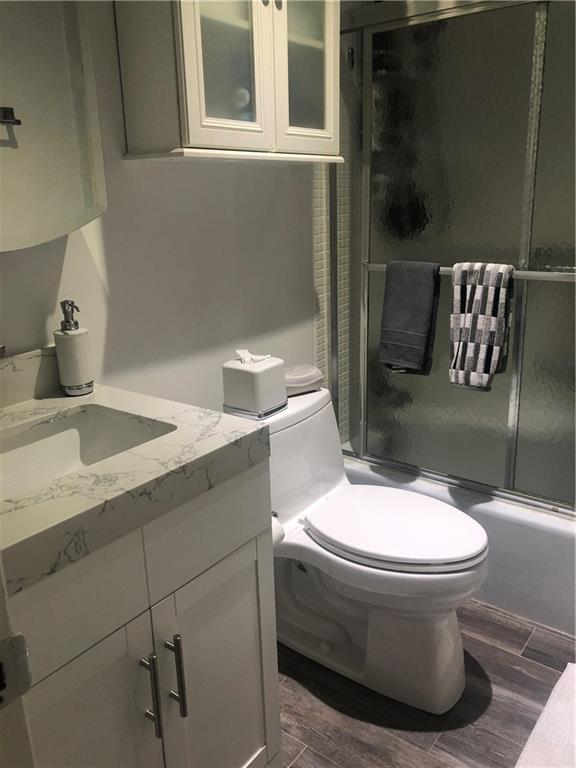 Parliament House Condo - Residential