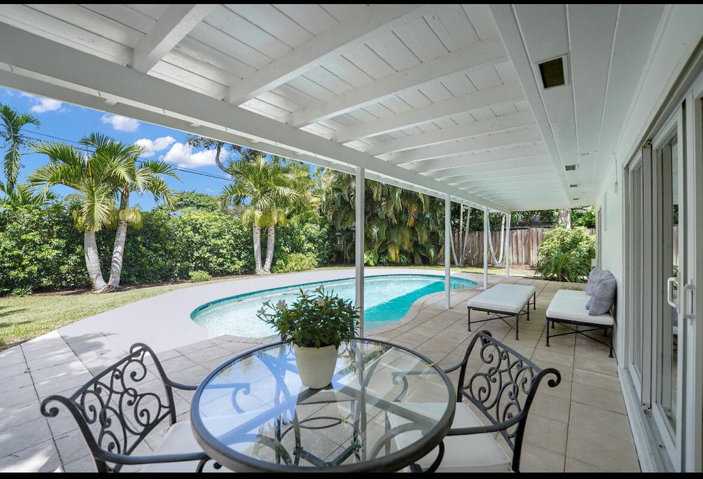 Photo of 1167 SW 5th Street, Boca Raton, FL 33486 (MLS # R11126236)