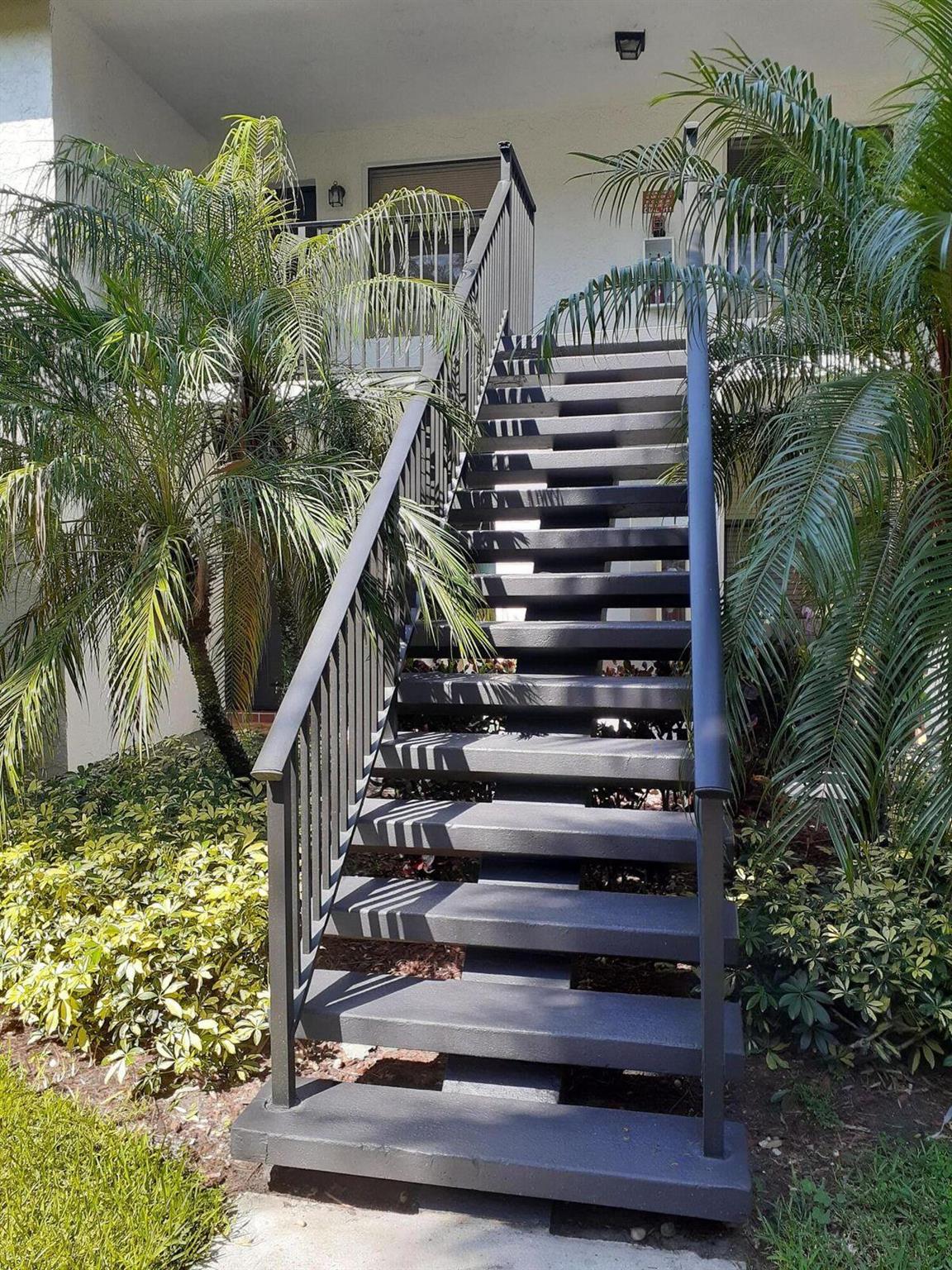 Come and See it. Spacious 2 Bed/2Bath Second floor cute and charming condo with oversized screened private balcony. Washer & dryer located in unit. First. last, & security plus $500 non refundable pet deposit is required along with proof of income and credit report. Fob and Parking decals to be paid by tenant. Community offers clubhouse, pool, Jacuzzi and fitness center. Close the shopping, I95 and the beaches. Easy to show. Association Facilities: Clubhouse; Community Room; Fitness Center; Pool