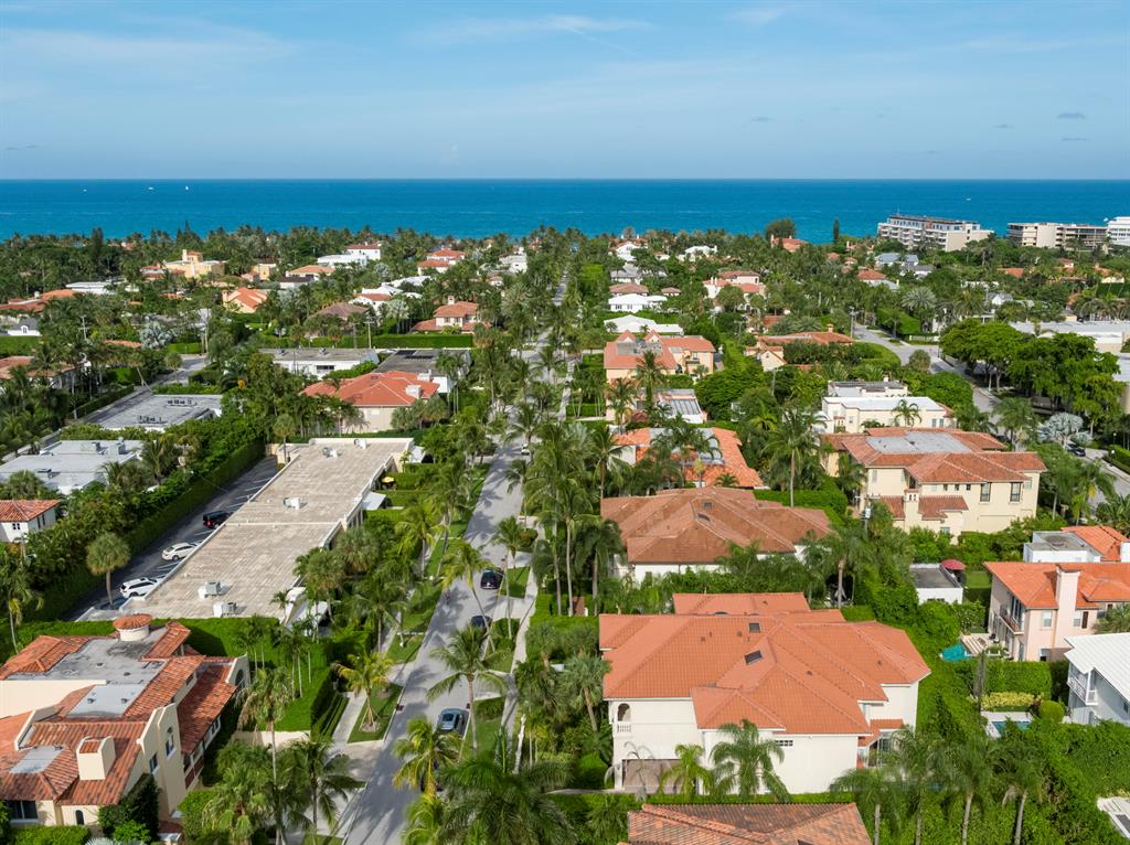 OCEAN PARK H W ROBBINS - Residential