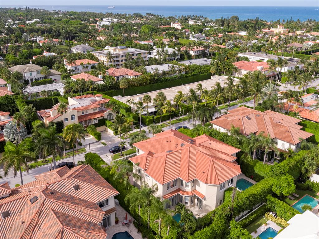 OCEAN PARK H W ROBBINS - Residential