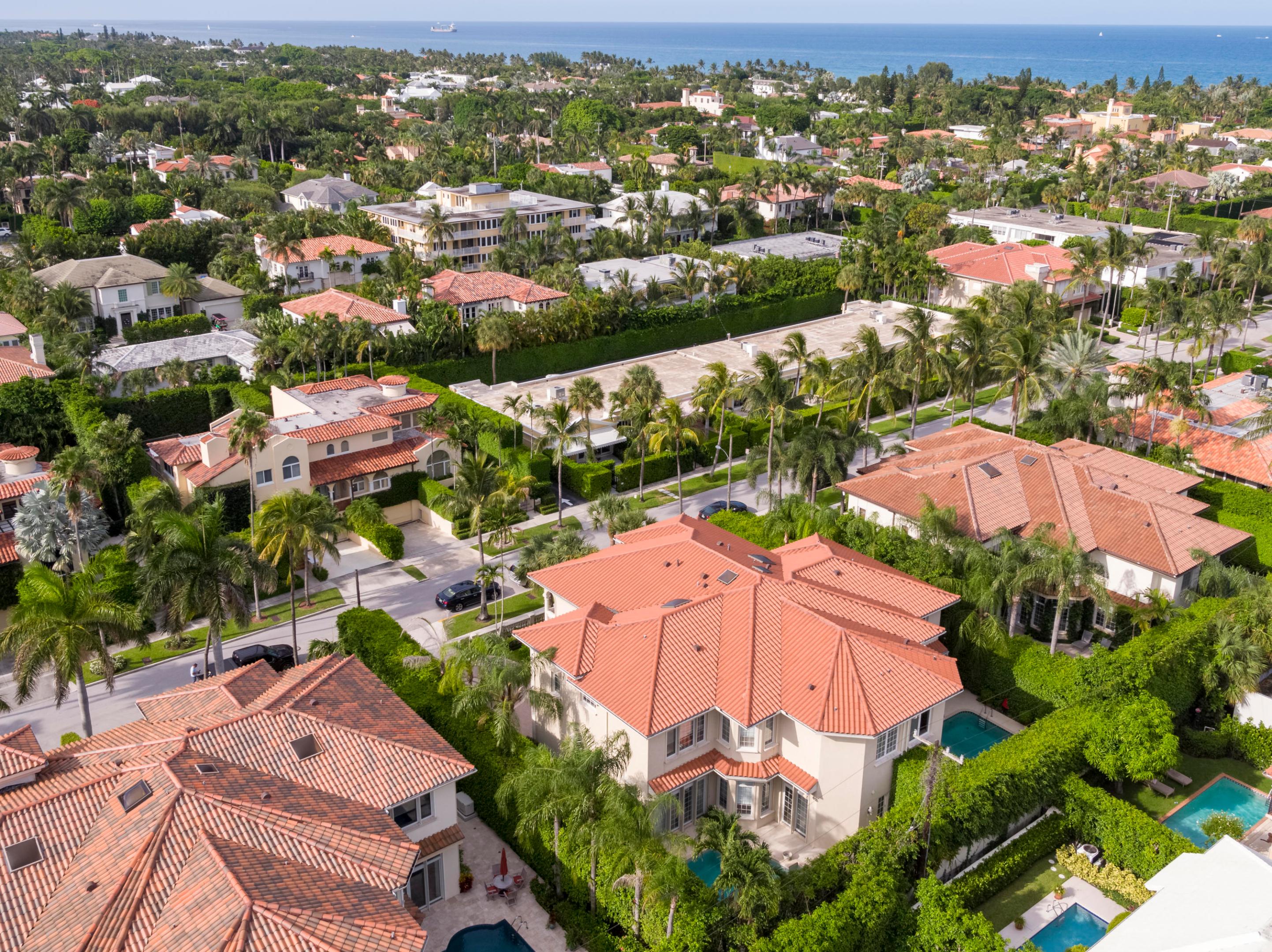 OCEAN PARK H W ROBBINS - Residential