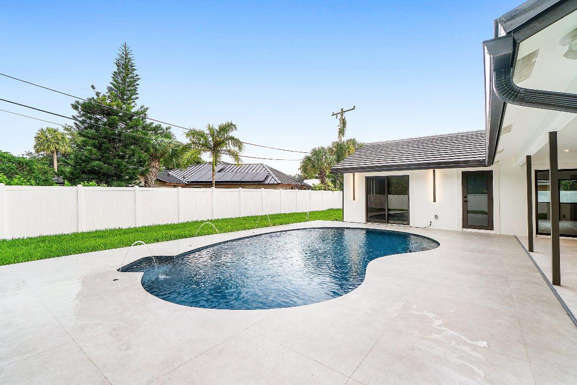 PALM BEACH ISLES PL 1 IN - Residential