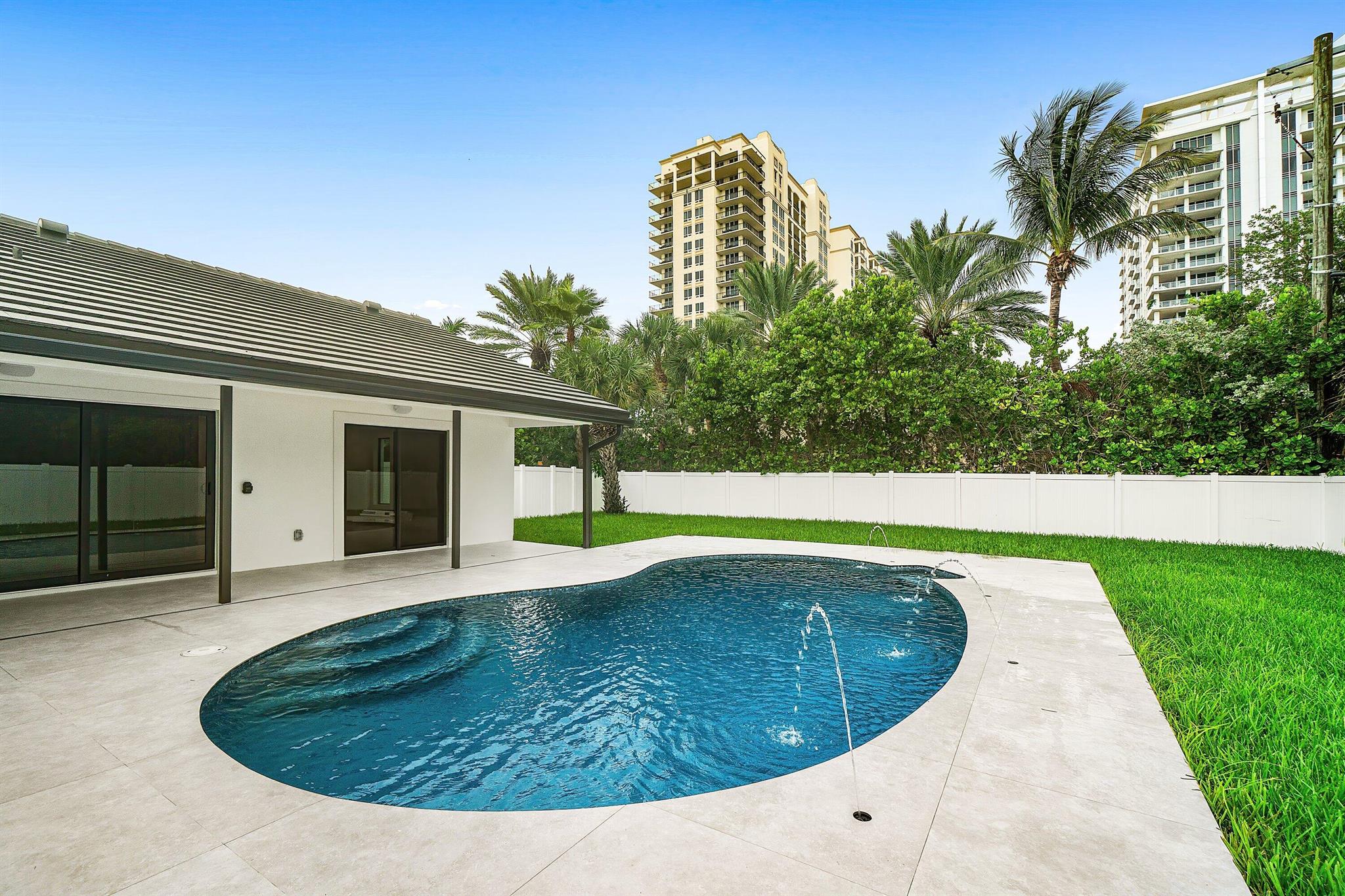 PALM BEACH ISLES PL 1 IN - Residential