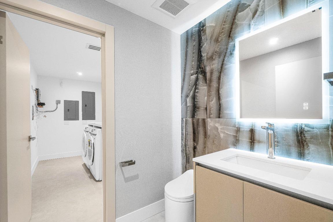 PALM BEACH ISLES PL 1 IN - Residential