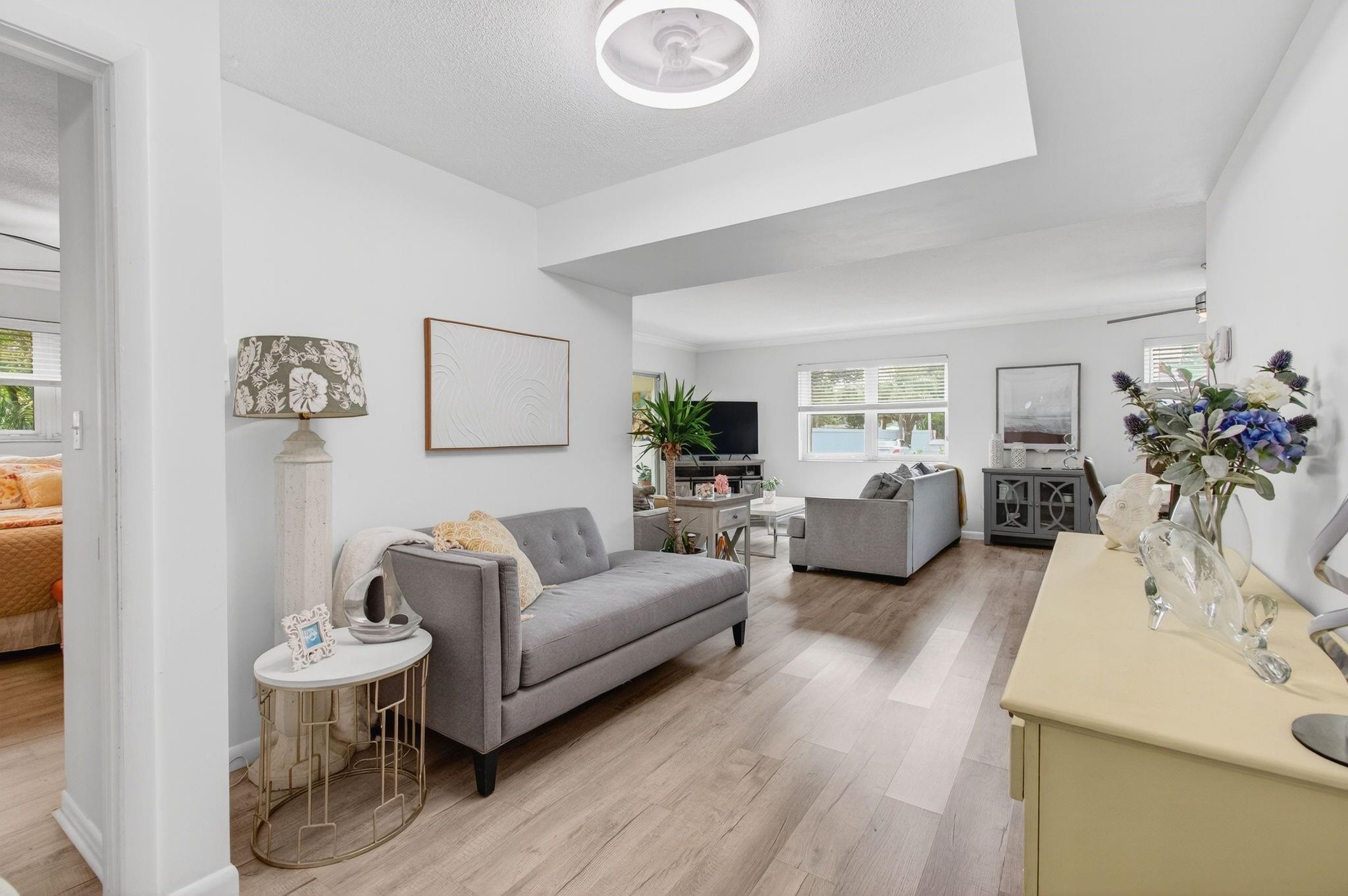 Palm Royal - Residential