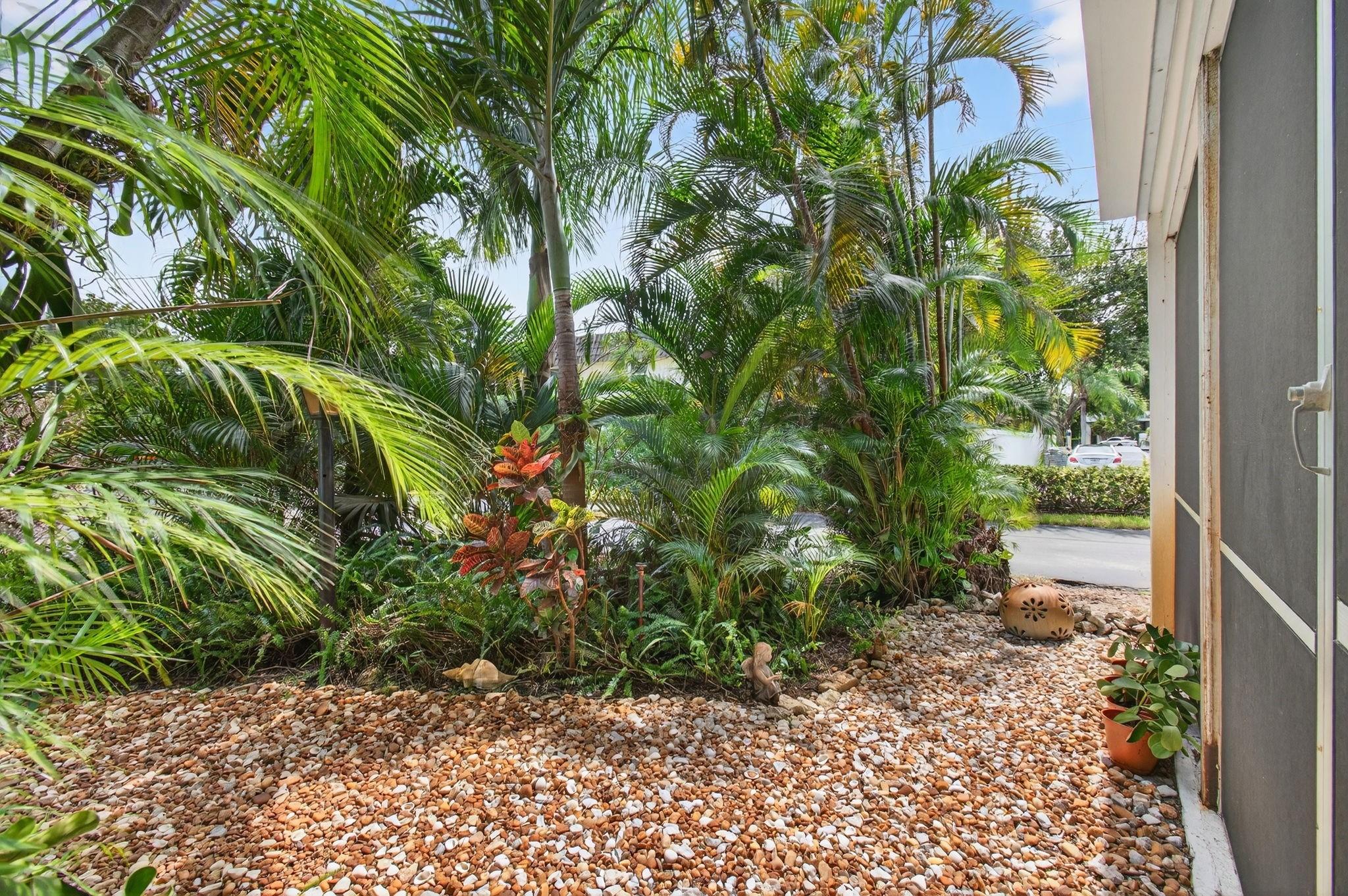 Palm Royal - Residential