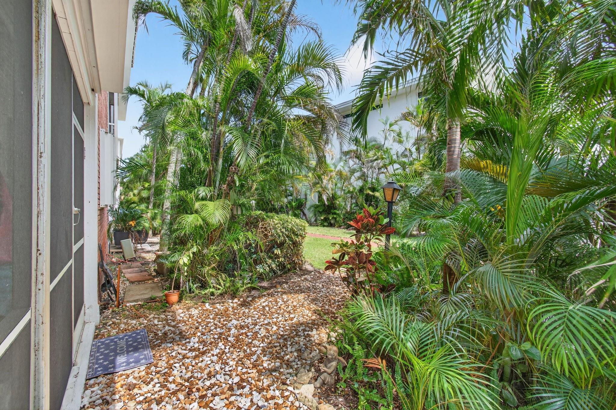 Palm Royal - Residential