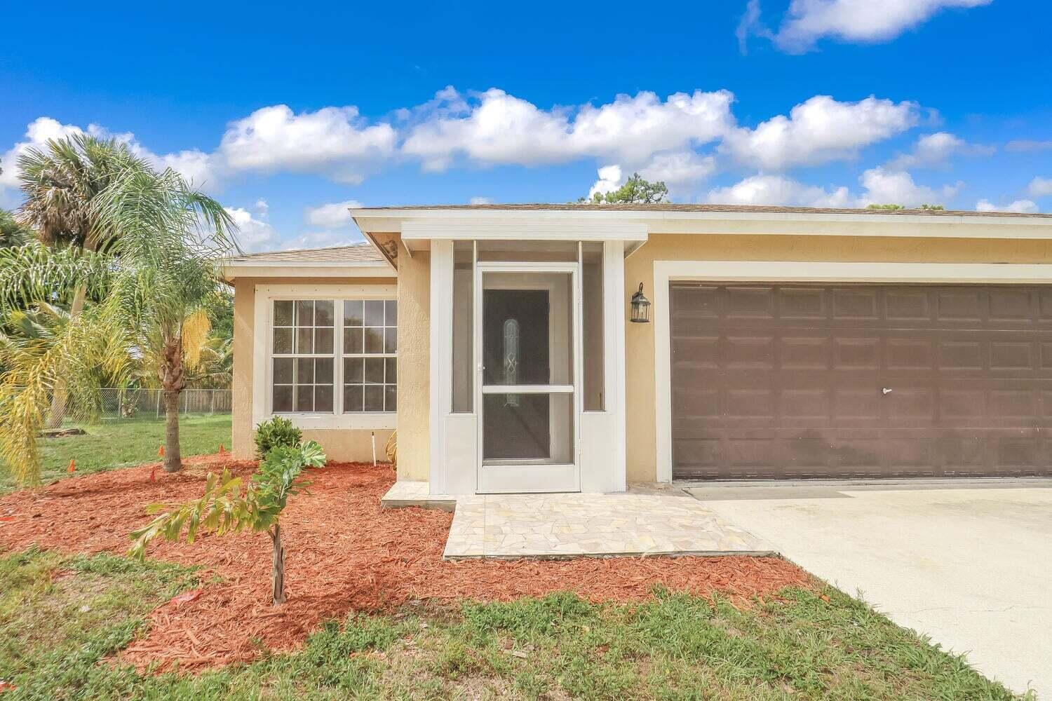 5472 Club Circle
