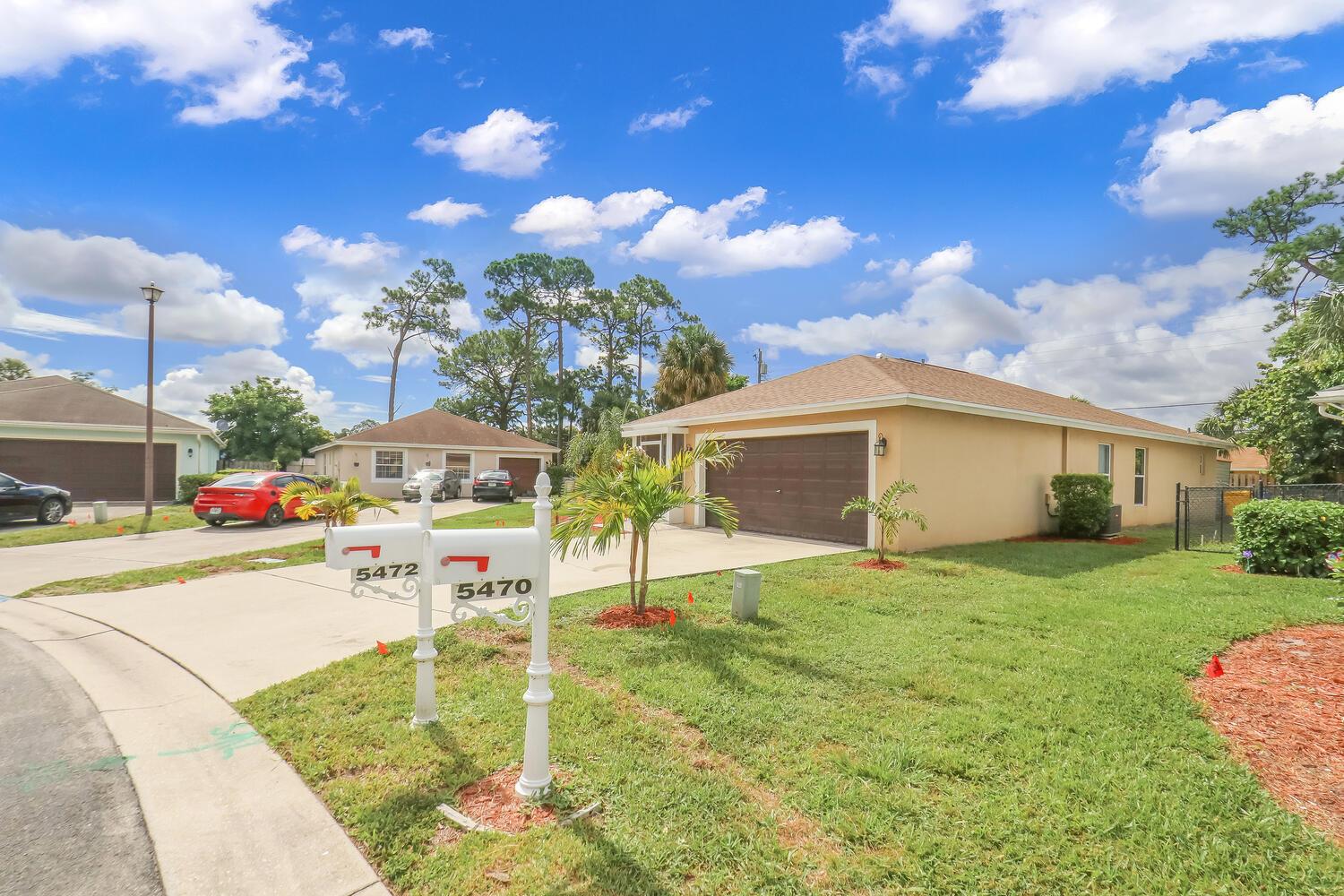 5472 Club Circle