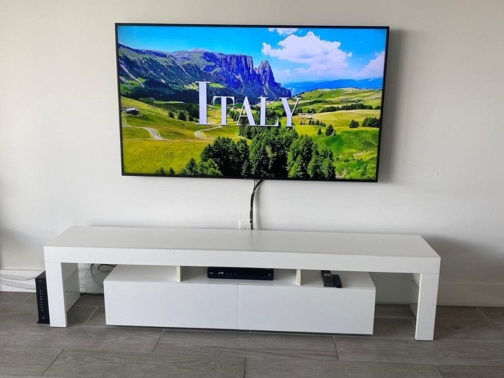 Commodore Plaza - Residential