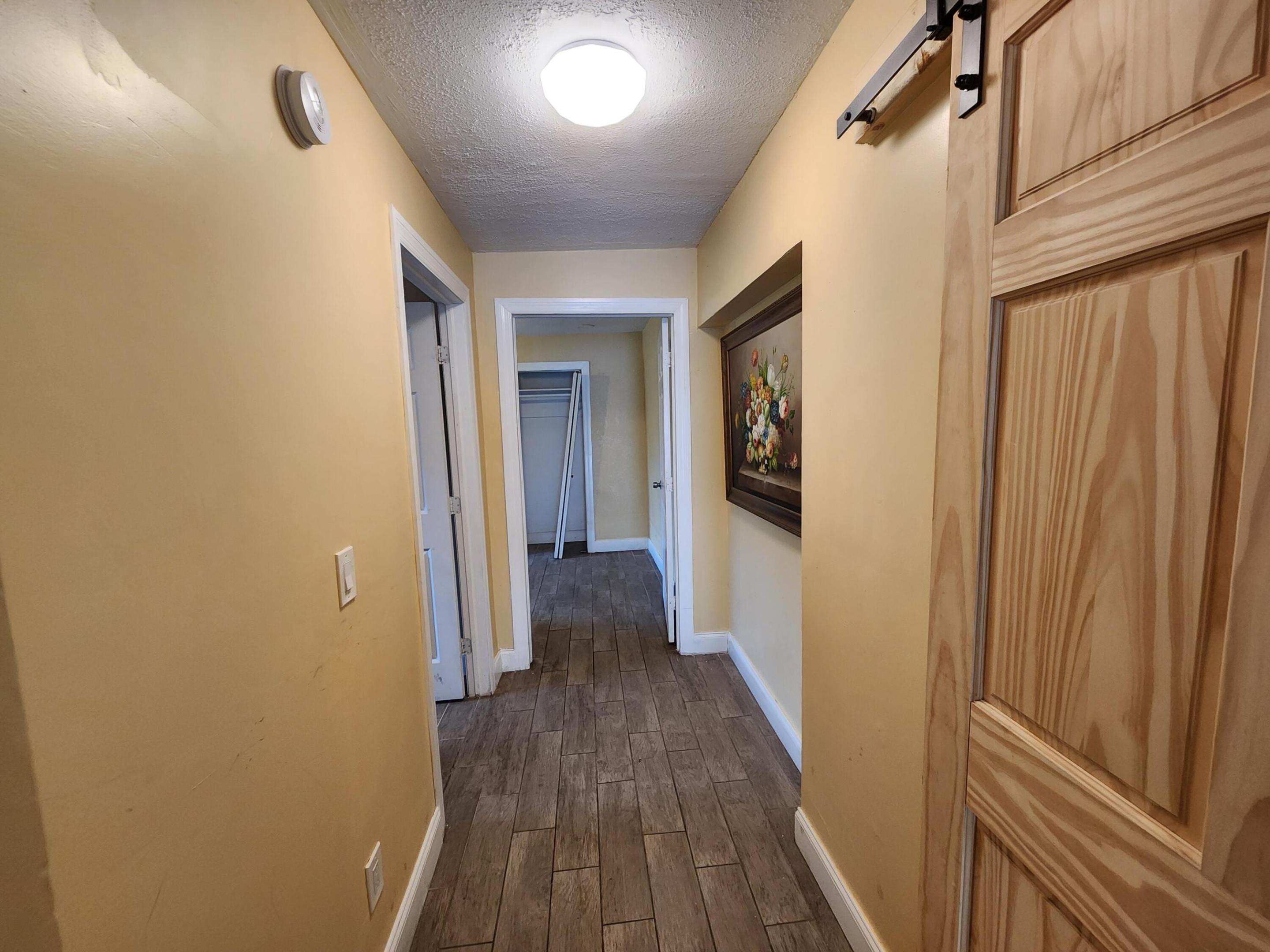 605 S 12th Street Efficiency In Back