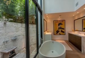 OCEAN BREEZE ESTATES - Residential