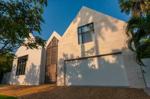 OCEAN BREEZE ESTATES - Residential