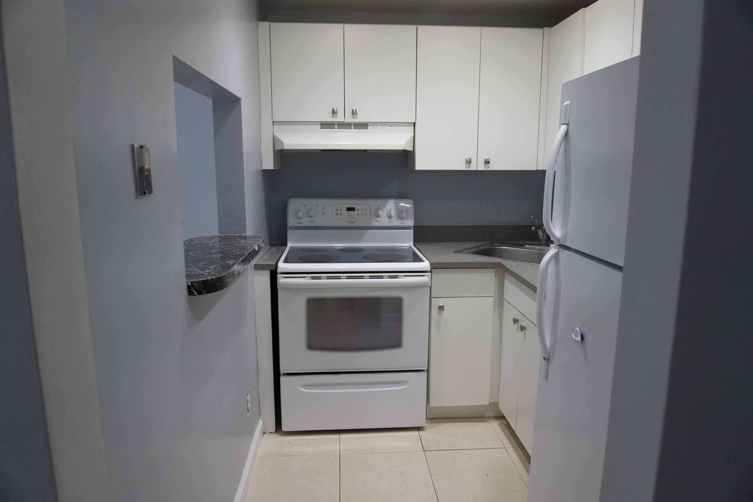 151 SE 6th Avenue 3