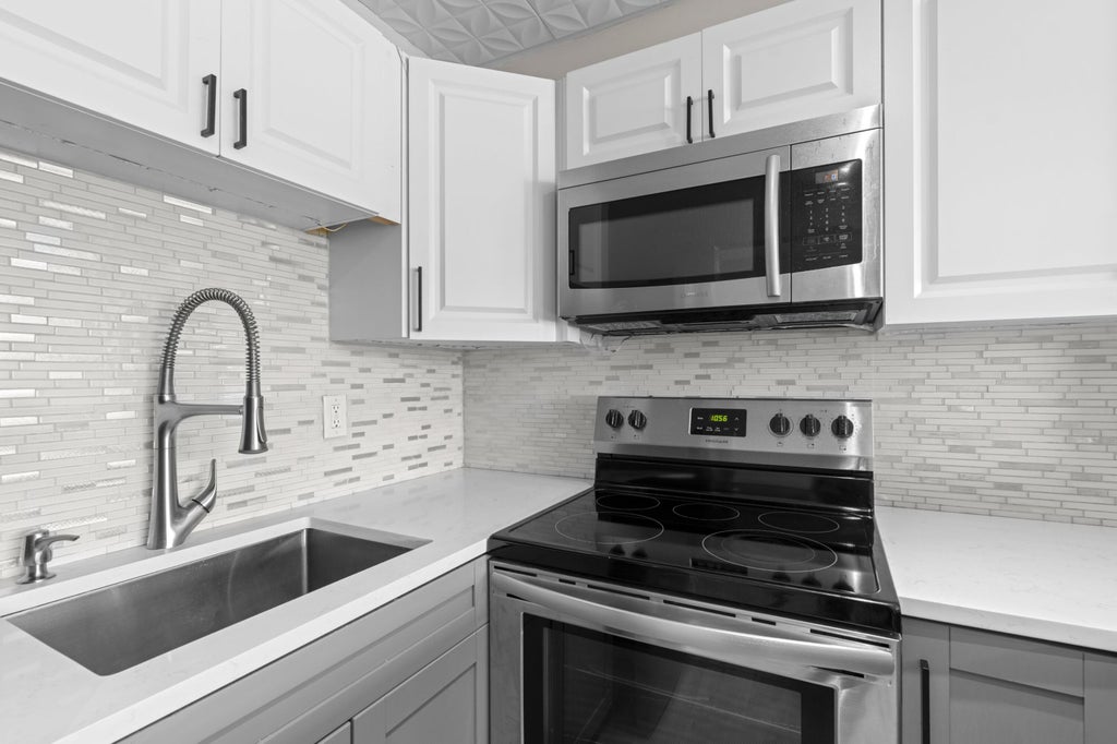 Photo of 228 Camden J, West Palm Beach, FL 33417 (MLS # B26046657)