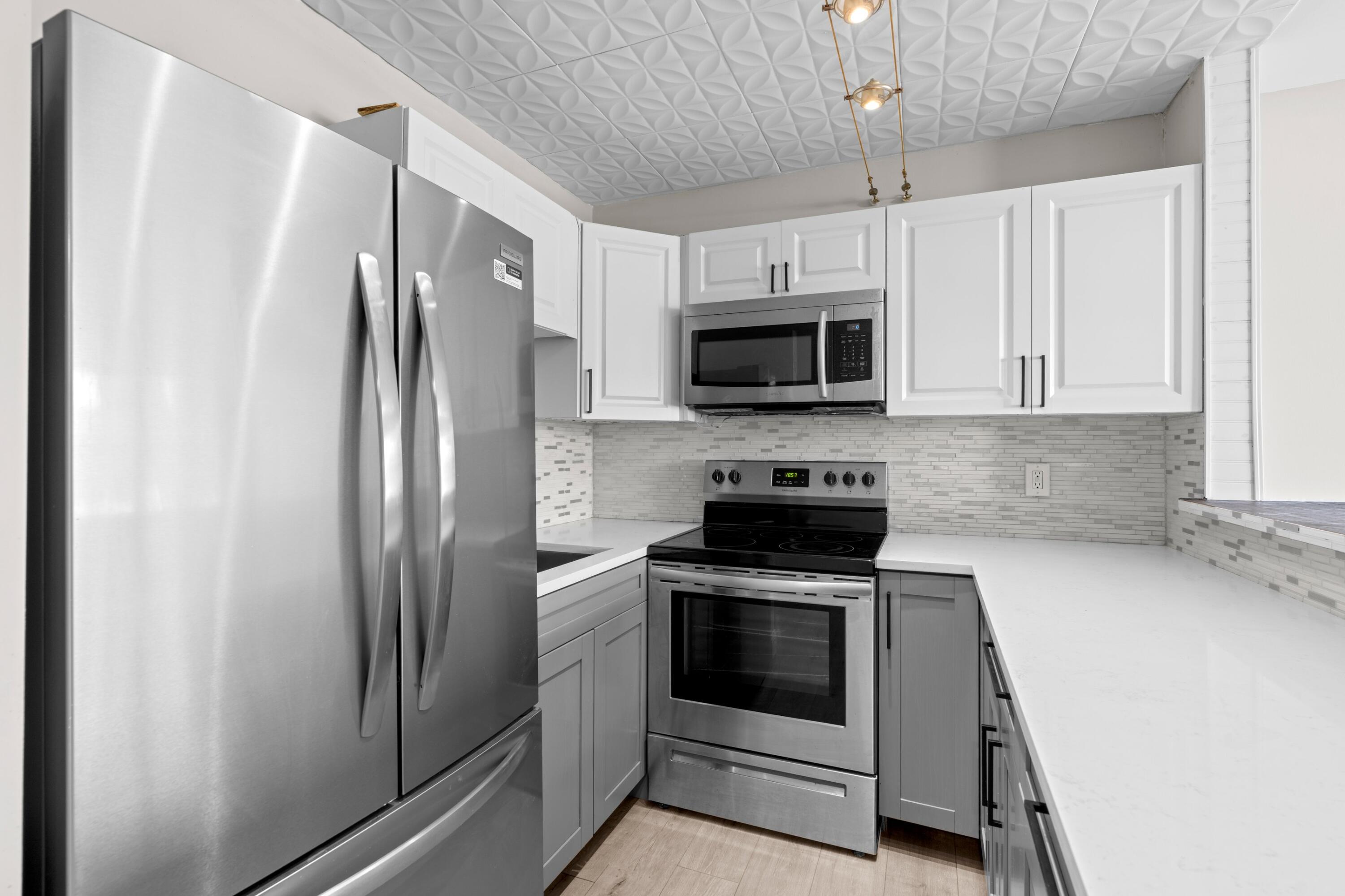 Photo 1 of 20 — 228 Camden J, West Palm Beach, FL 33417