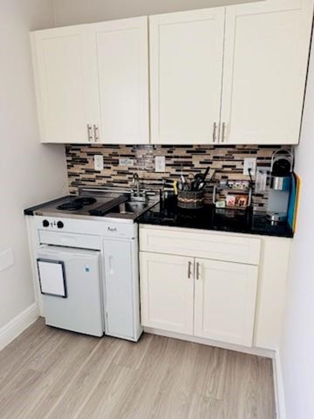 Photo of 741 Hibiscus Ave, Pompano Beach, FL 33062 (MLS # F10539471)