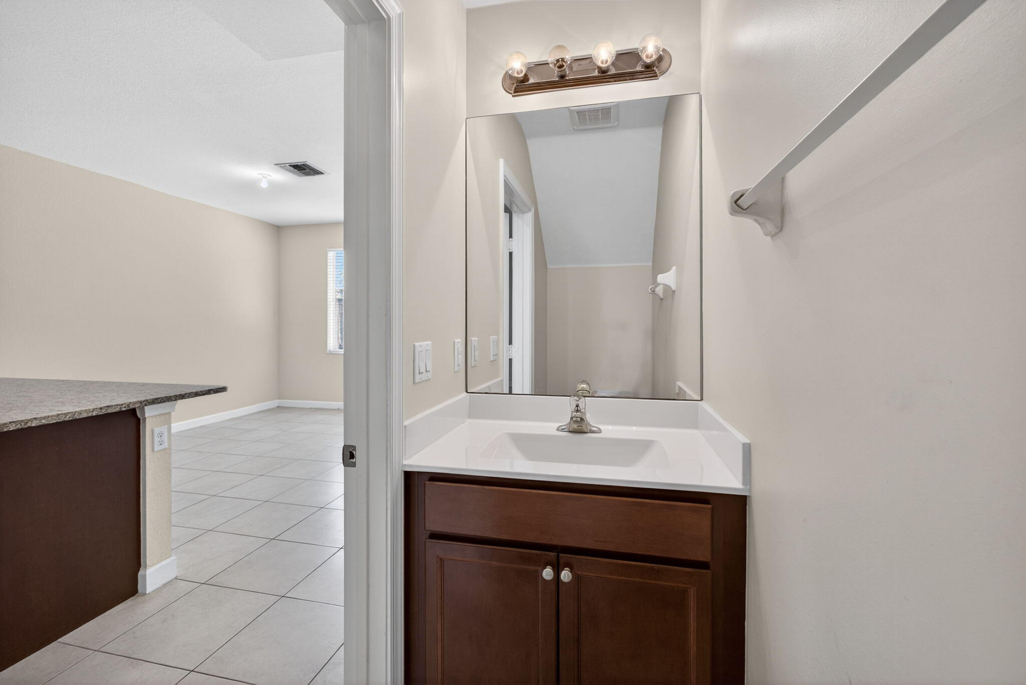 CHARLESTON COMMONS 2 - Residential