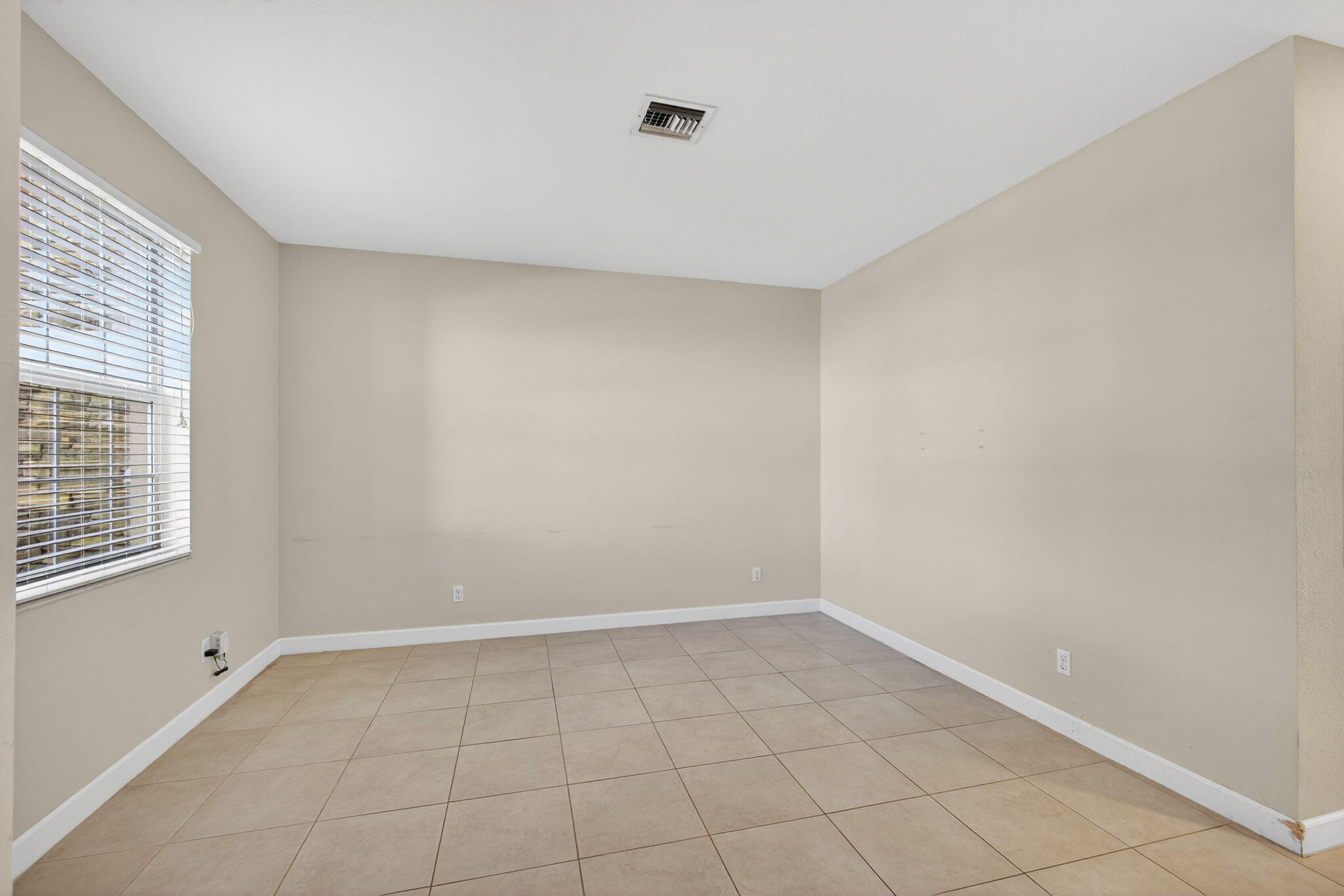 CHARLESTON COMMONS 2 - Residential