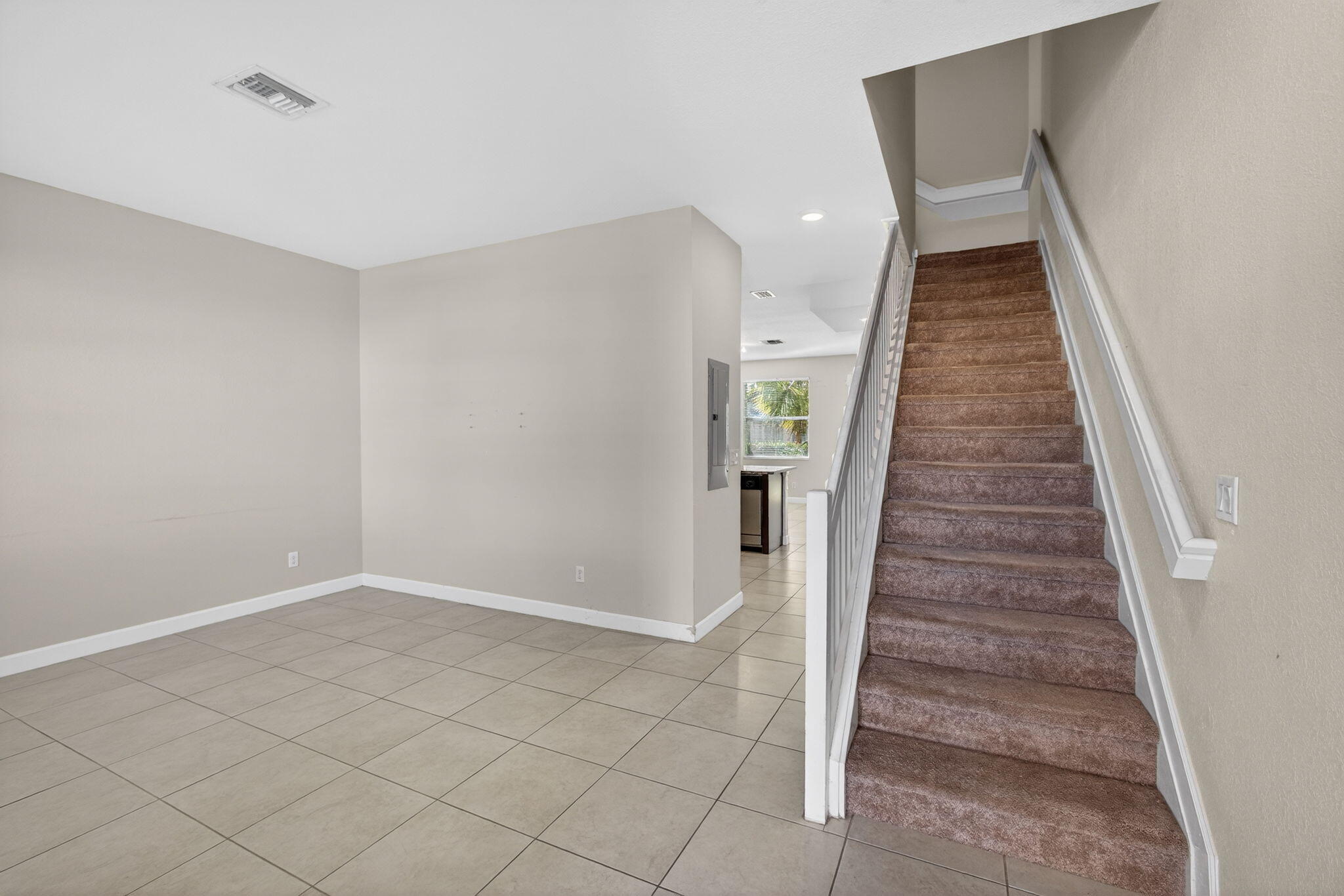 CHARLESTON COMMONS 2 - Residential