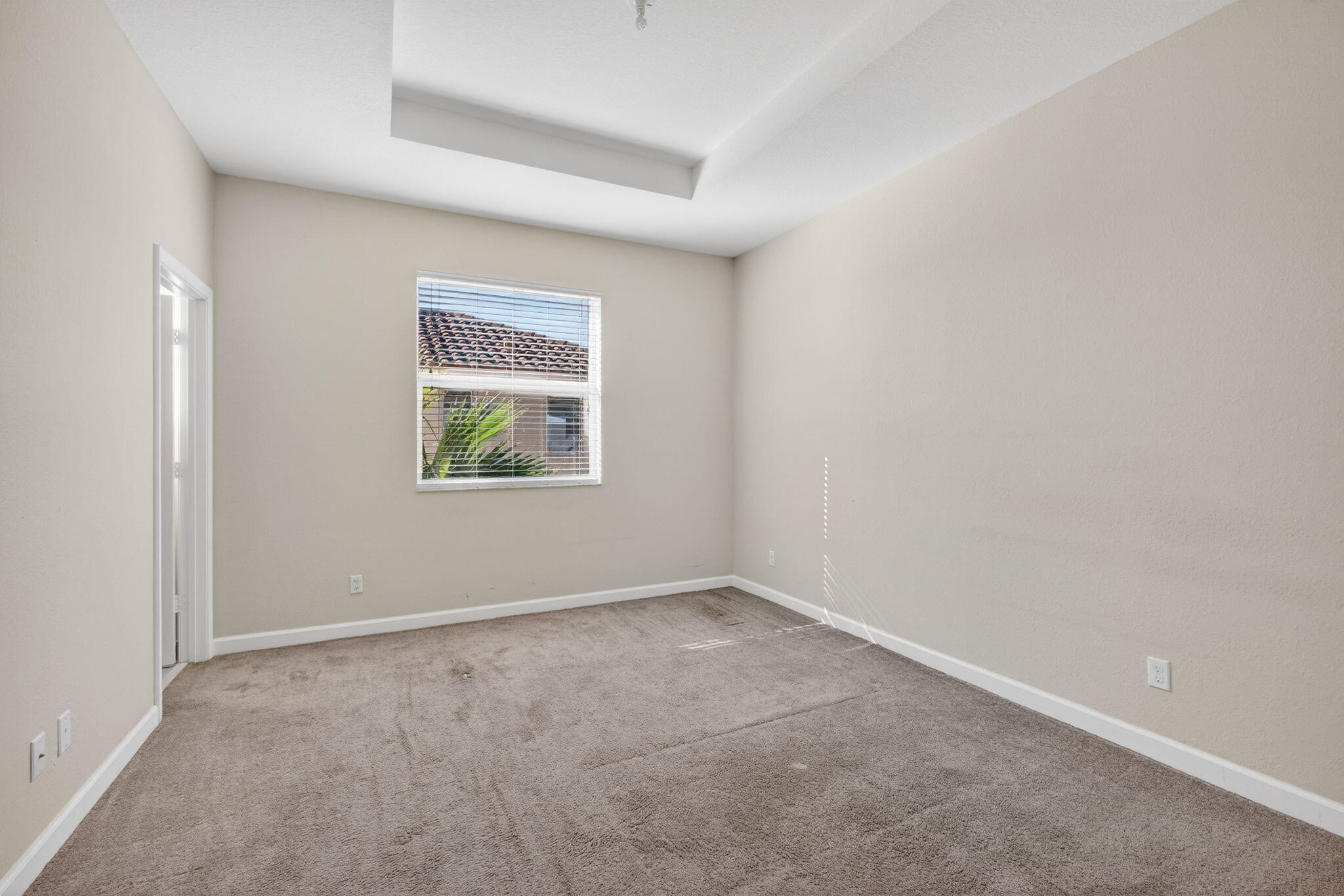 CHARLESTON COMMONS 2 - Residential