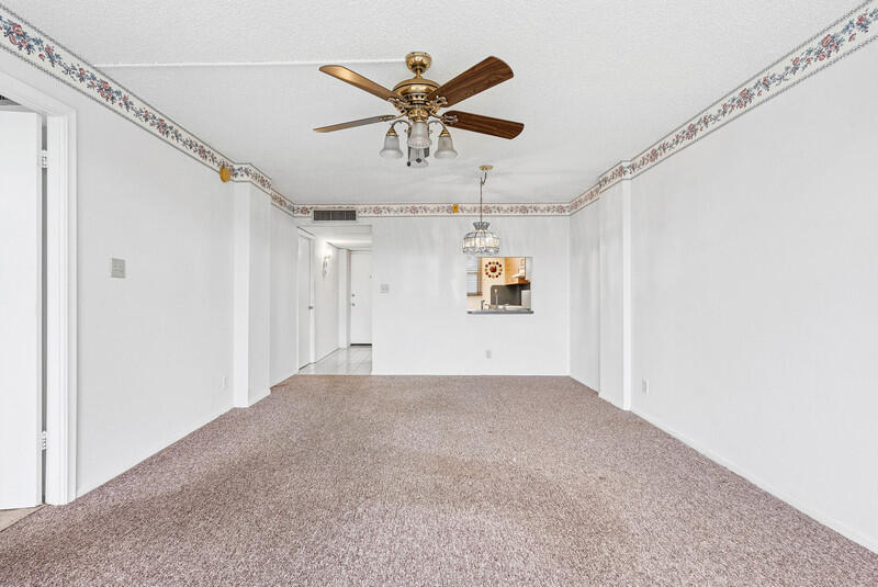 109 Royal Park Drive 3b