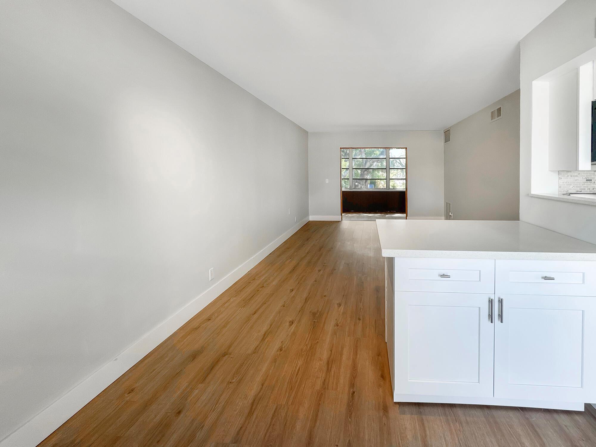 VILLAGE ROYALE CONDO 4 - Residential Lease