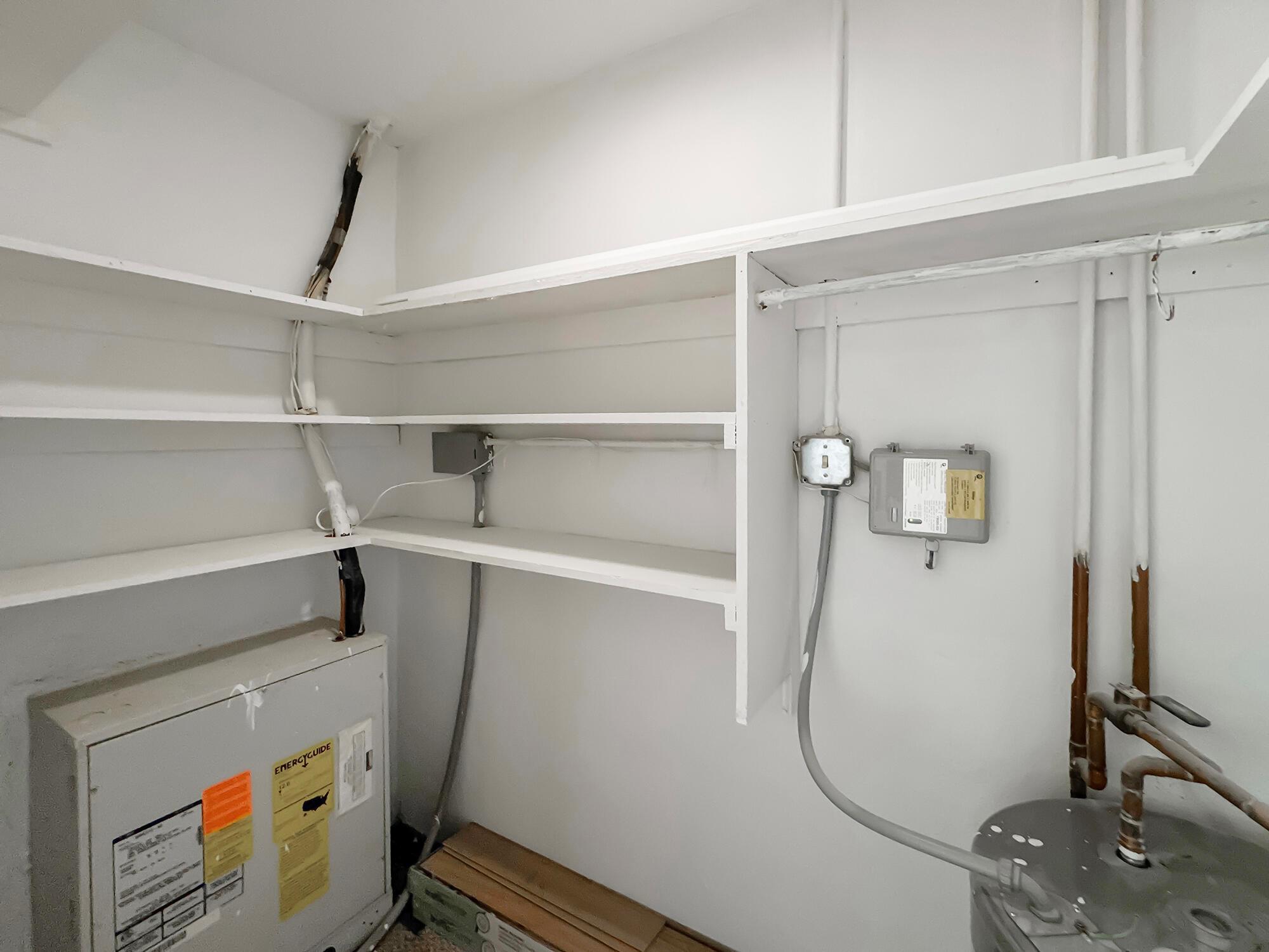 VILLAGE ROYALE CONDO 4 - Residential Lease