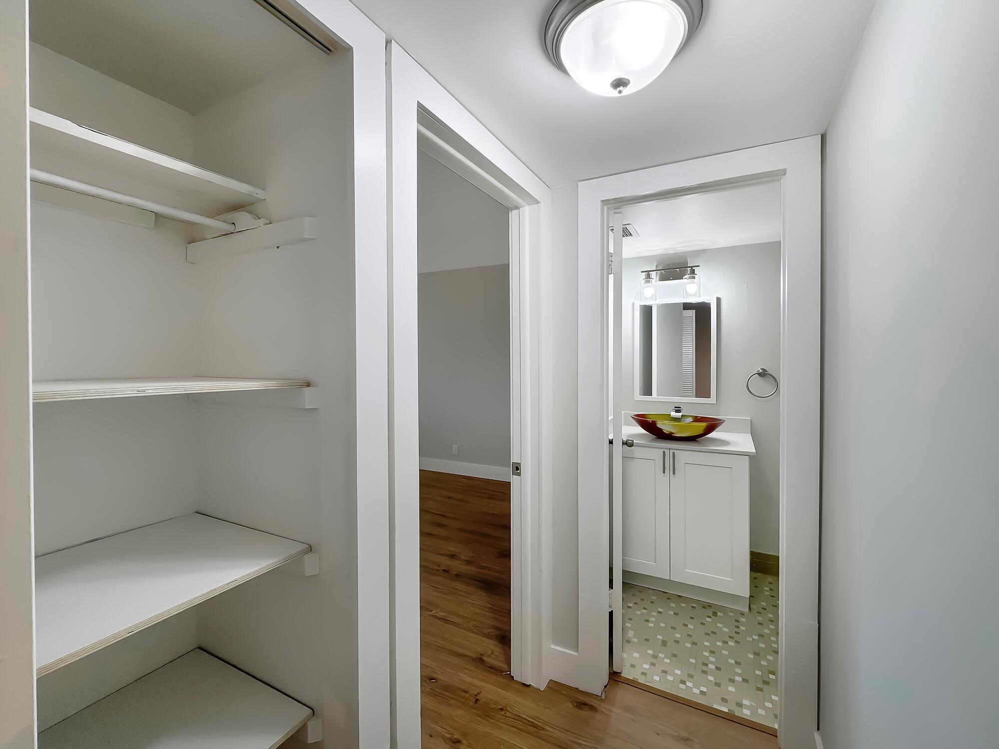 VILLAGE ROYALE CONDO 4 - Residential Lease