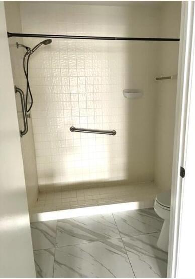 WHISPER WALK SEC D CONDO - Residential Lease