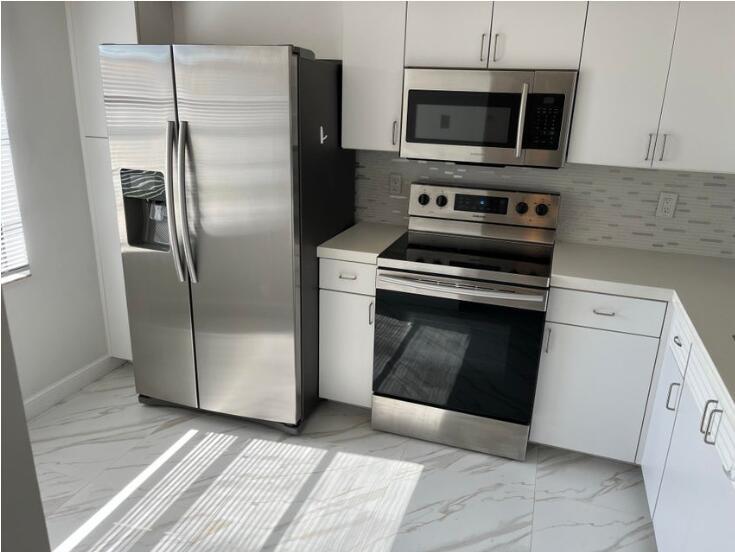 WHISPER WALK SEC D CONDO - Residential Lease