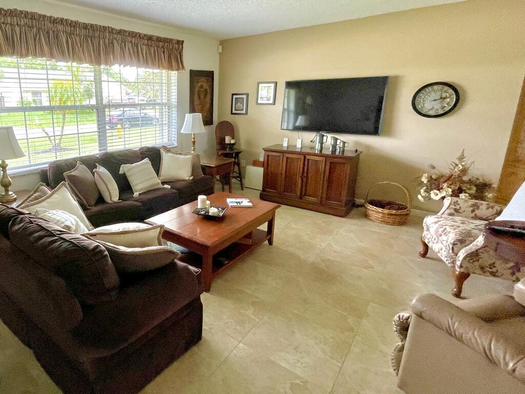 CORAL GARDENS PLAT NO 2 OF - Residential