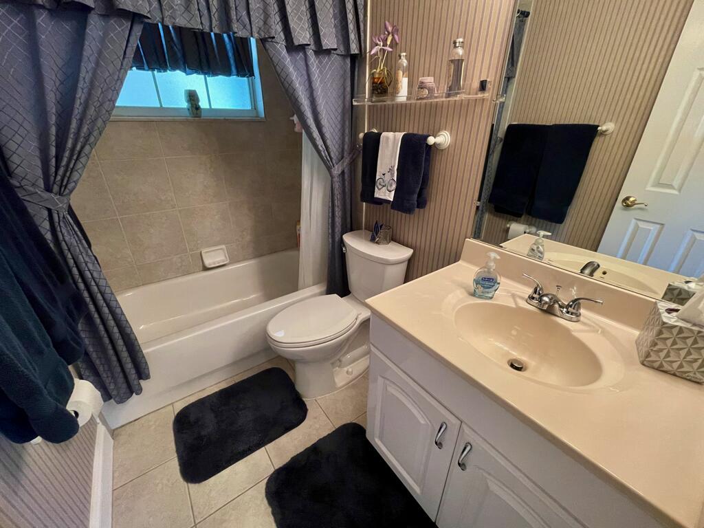 CORAL GARDENS PLAT NO 2 OF - Residential