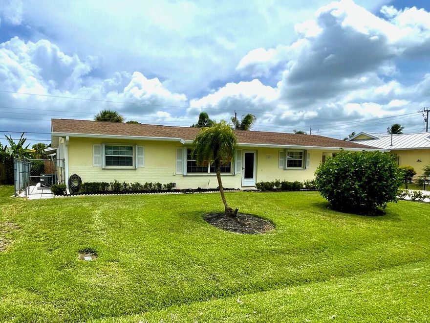 Discover this combined 4-bed/3-bath CBS-built residence that is comprised of a 3-bed main house plus separate studio apartment suitable for use as an in-law suite, home office, or rental unit. Other features include an expansive covered porch, a private and fenced yard, a double-width driveway, and more. Minutes from downtown Stuart, US1 shopping, dining, beaches, and top-rated Martin County schools.