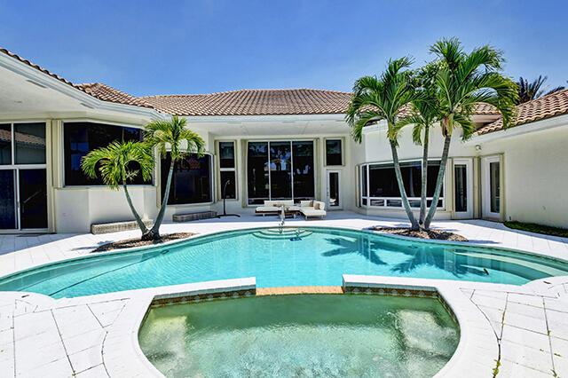 ST ANDREWS COUNTRY CLUB - Residential