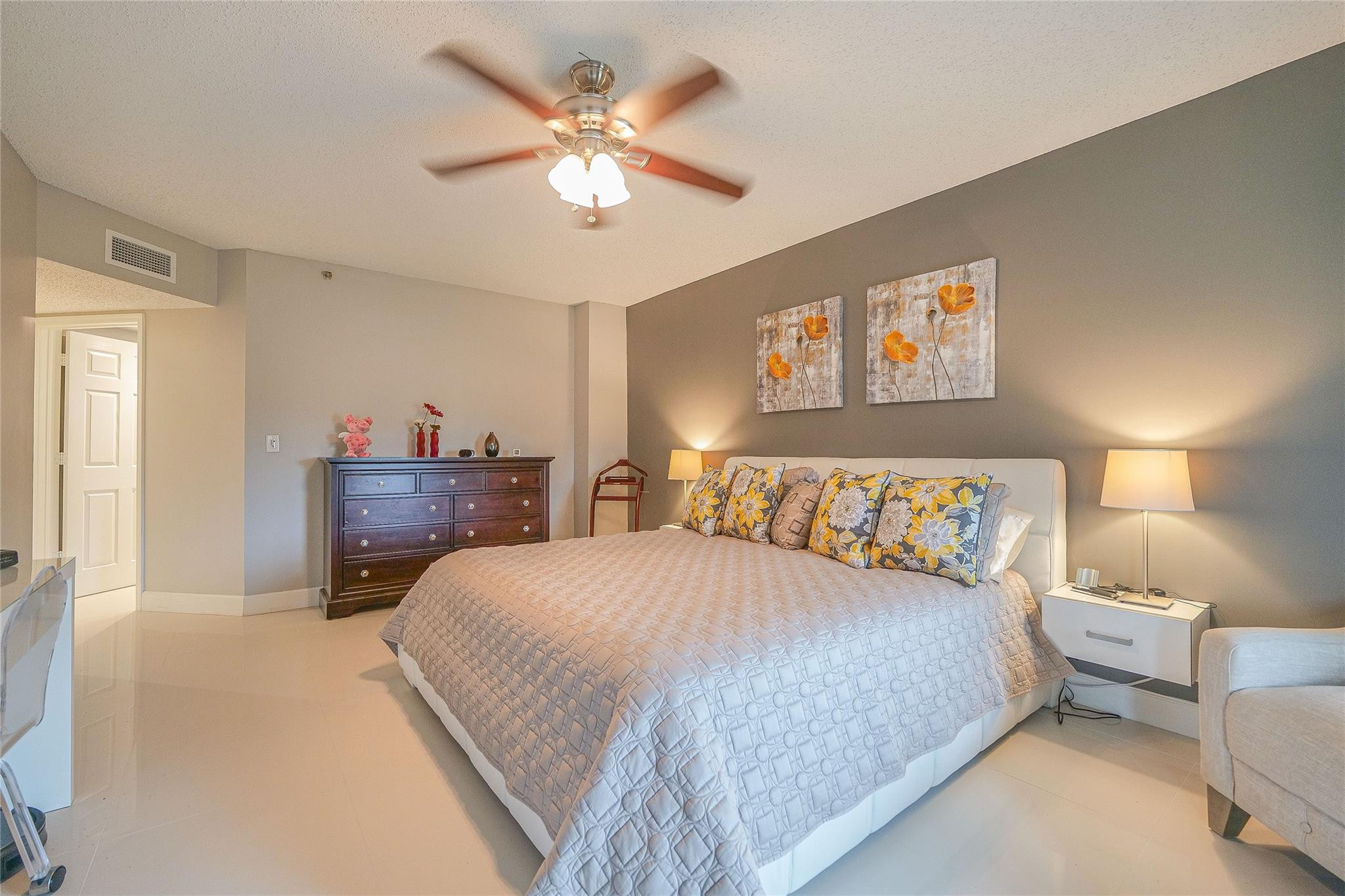 ENVIRON TOWERS - Residential