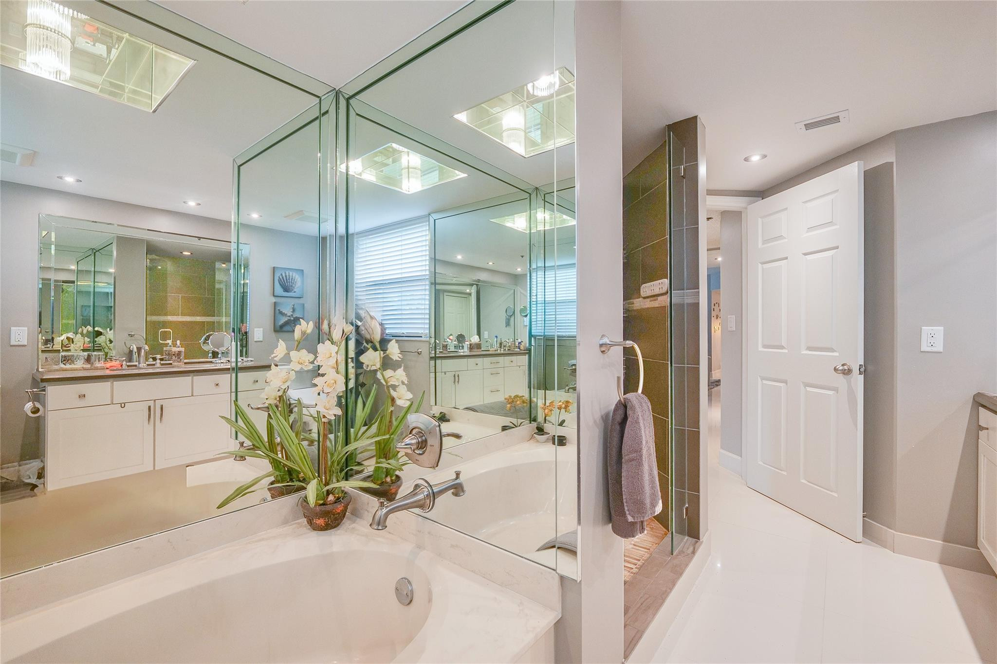 ENVIRON TOWERS - Residential