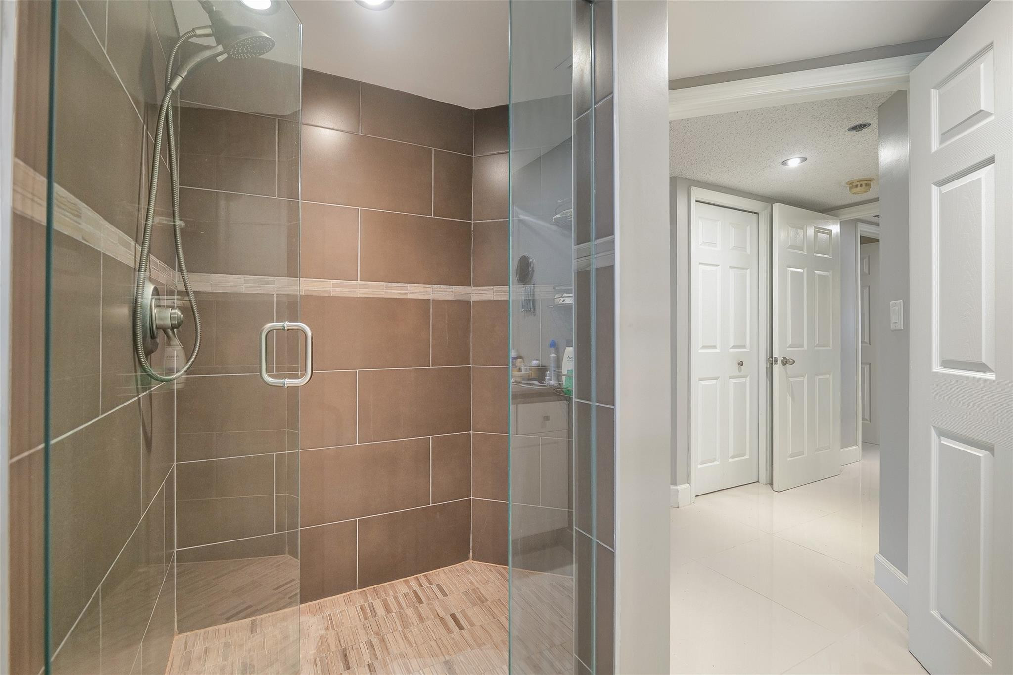 ENVIRON TOWERS - Residential