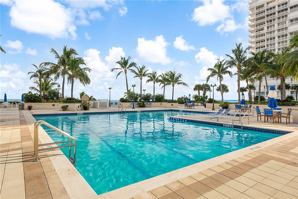 Point of Americas II - Residential